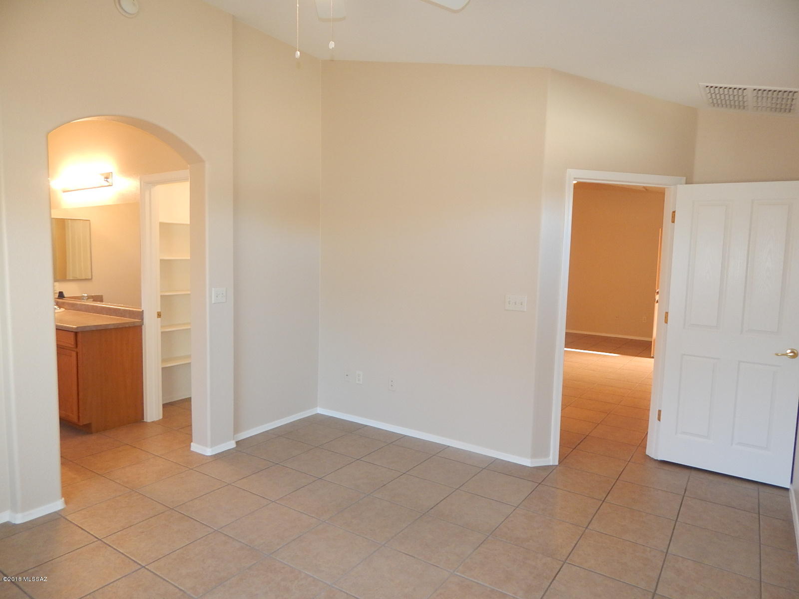 Tres Pueblos - Residential Lease