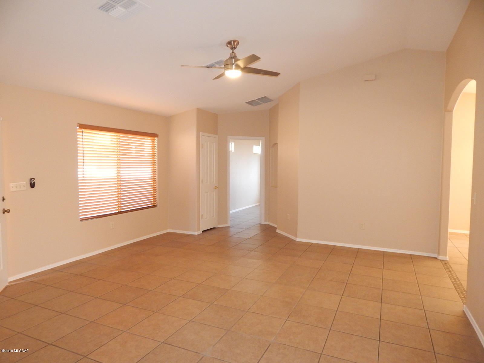 Tres Pueblos - Residential Lease