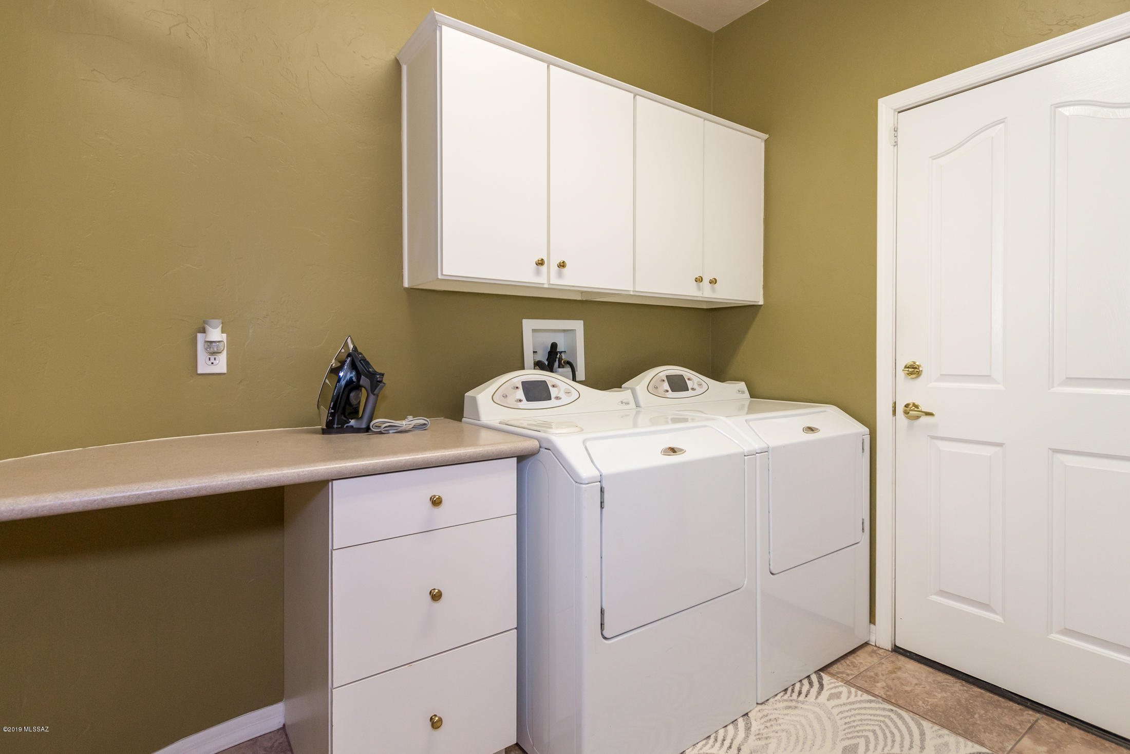 Castle Rock (1-430) - Residential Lease