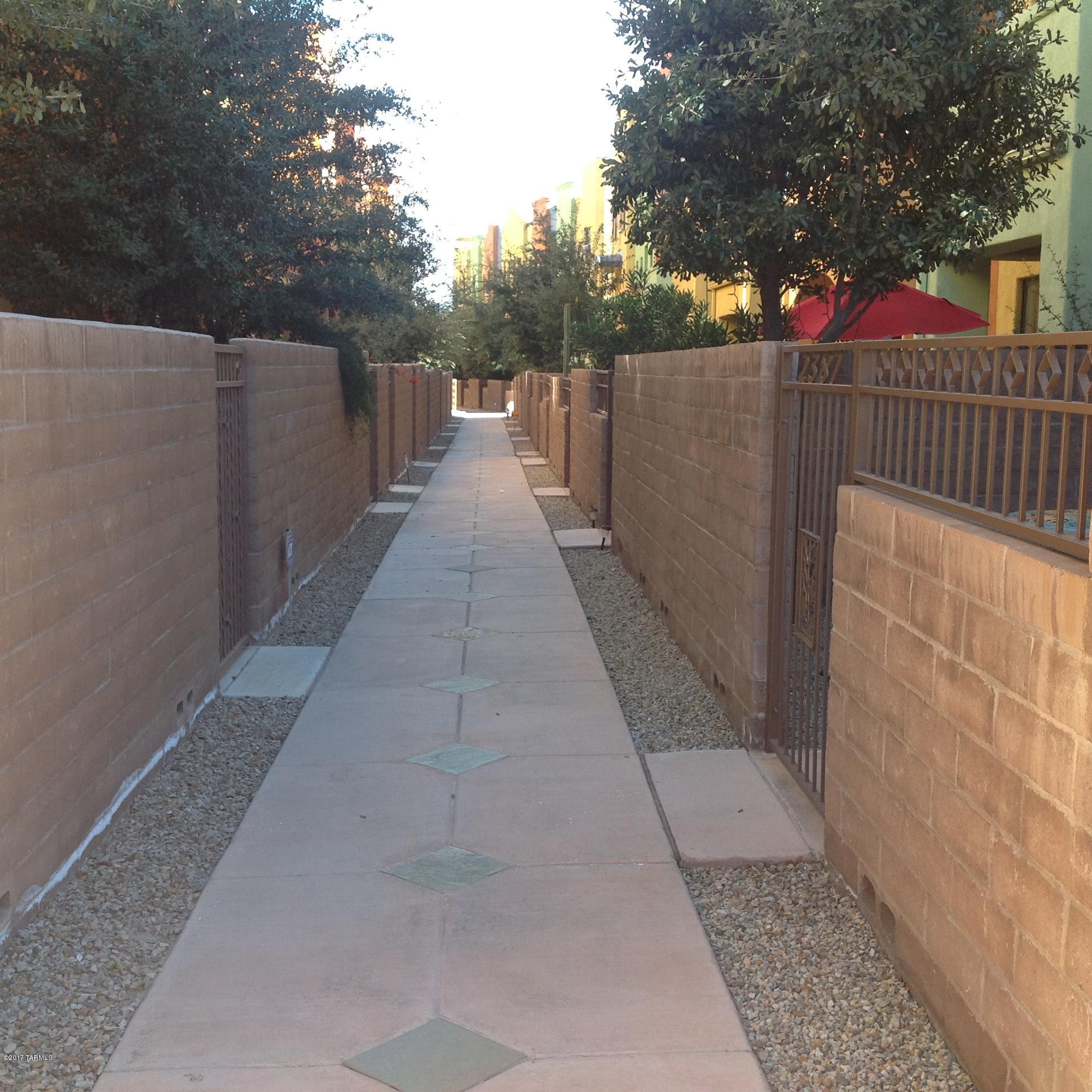 River Walk (1-140) - Residential