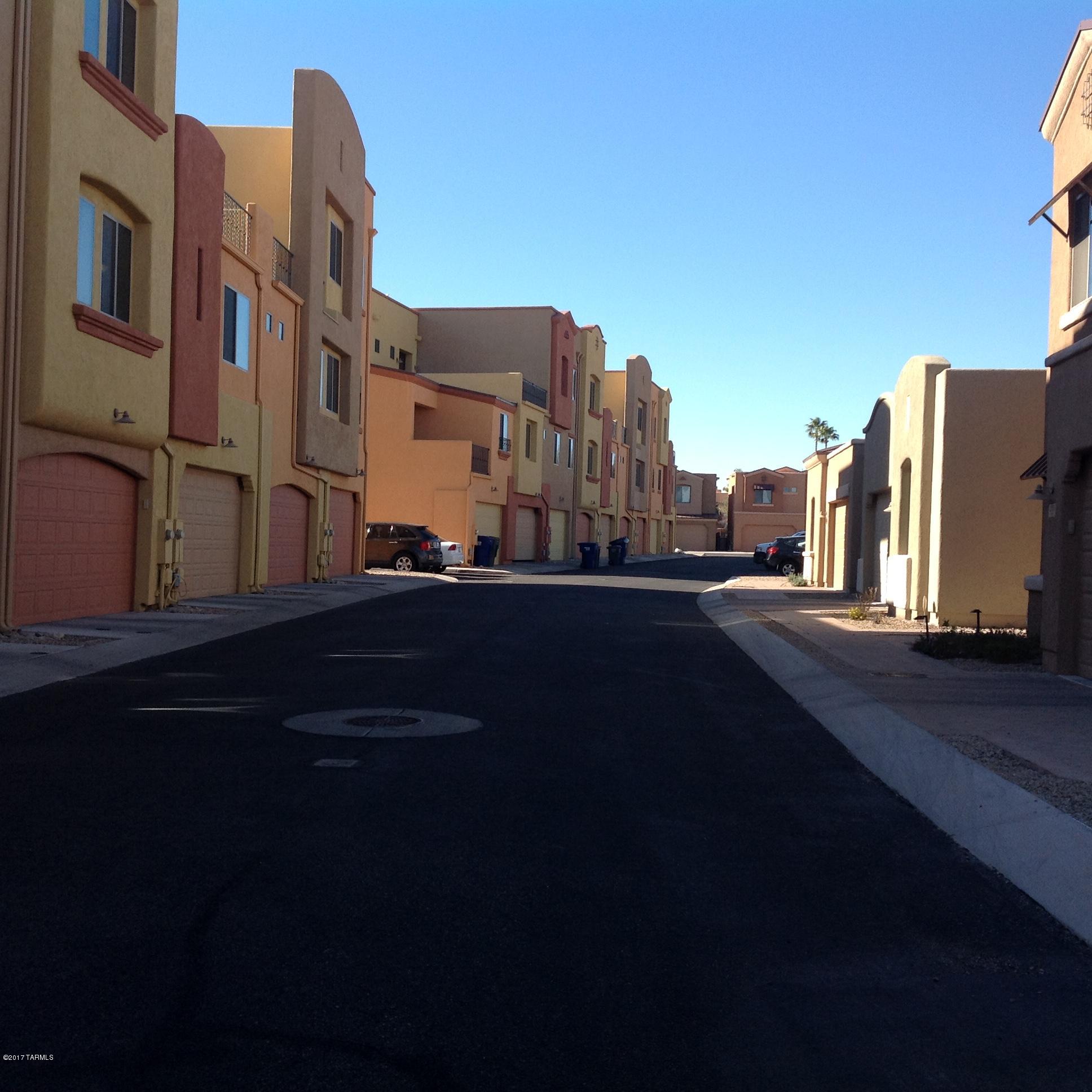 River Walk (1-140) - Residential