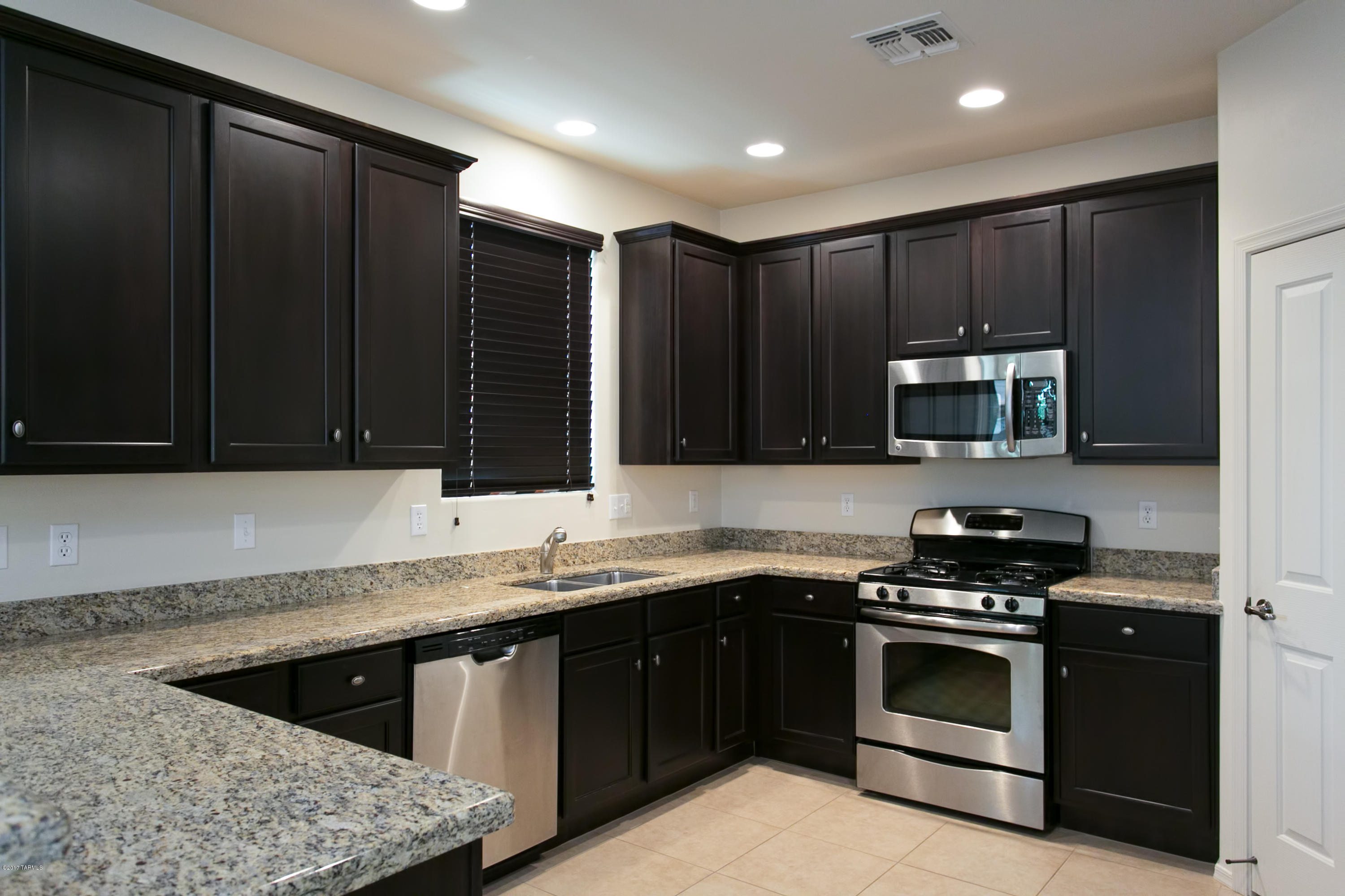 Allen Road Townhomes (1-18) - Residential