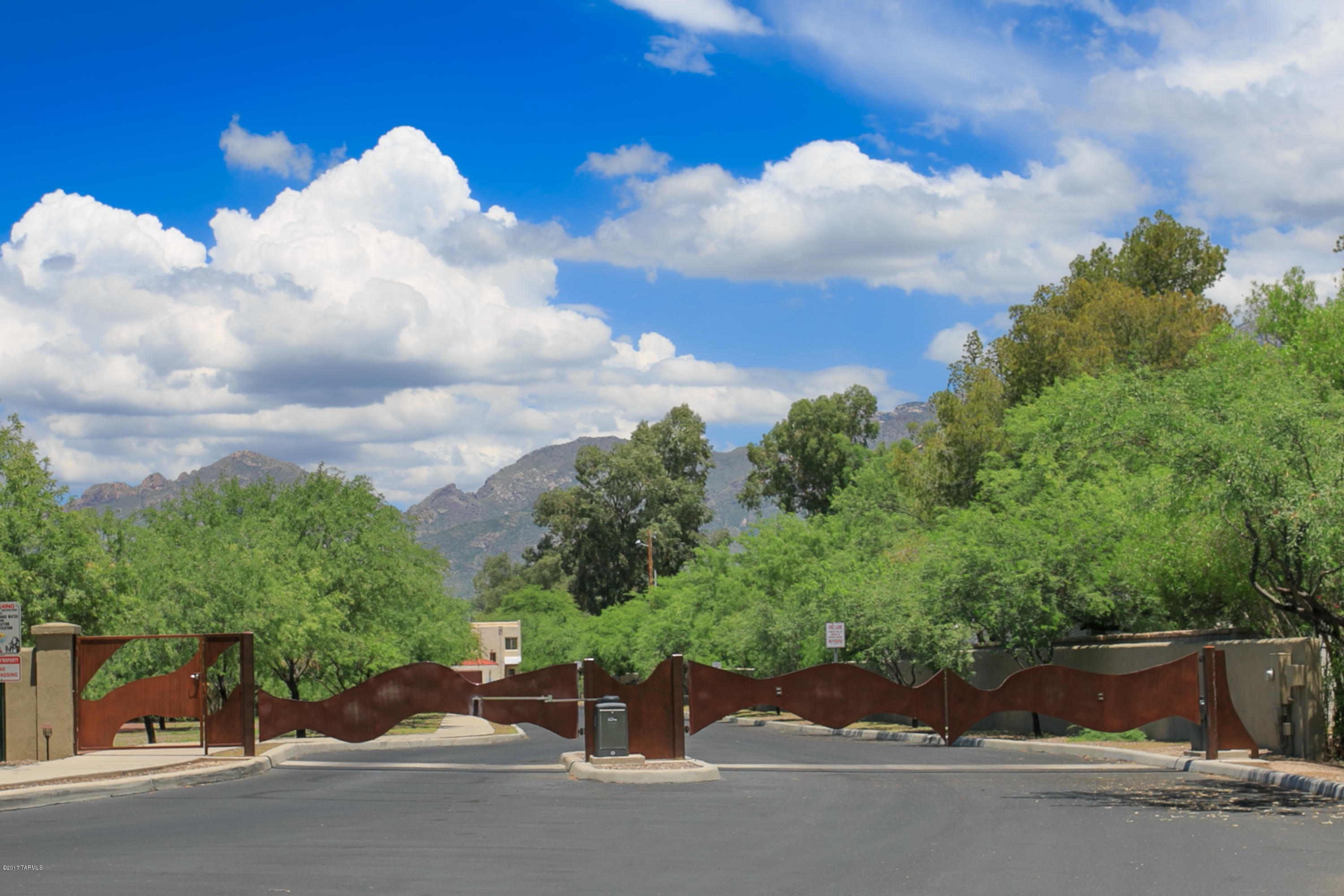 Allen Road Townhomes (1-18) - Residential
