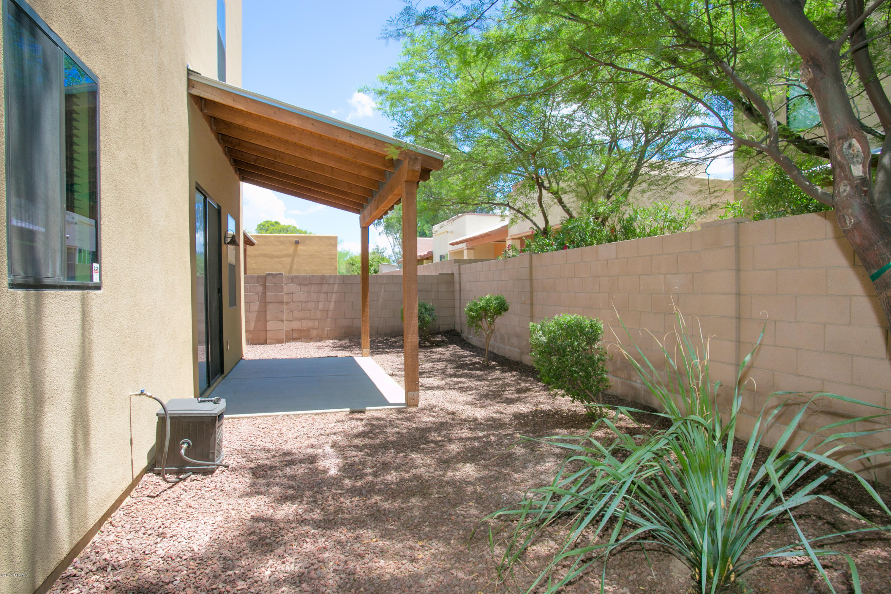 Allen Road Townhomes (1-18) - Residential
