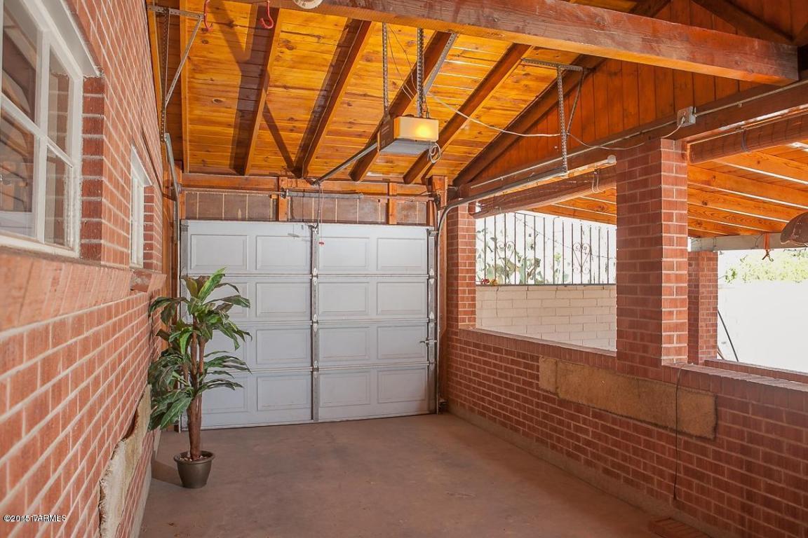 Blenman Annex - Residential Lease