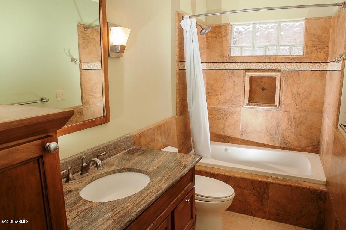 Blenman Annex - Residential Lease