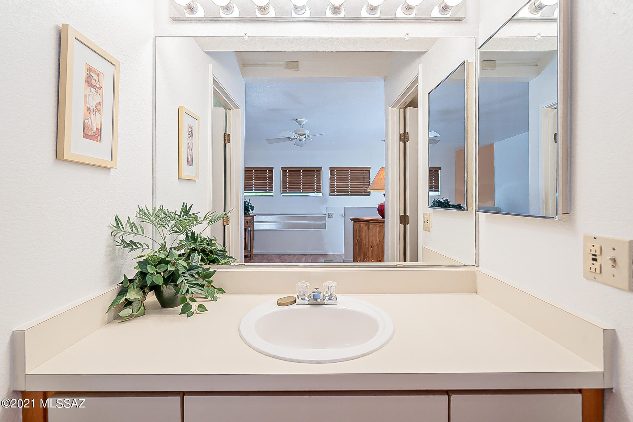 Coronado Place Condominiums II (Units 37-158) - Residential