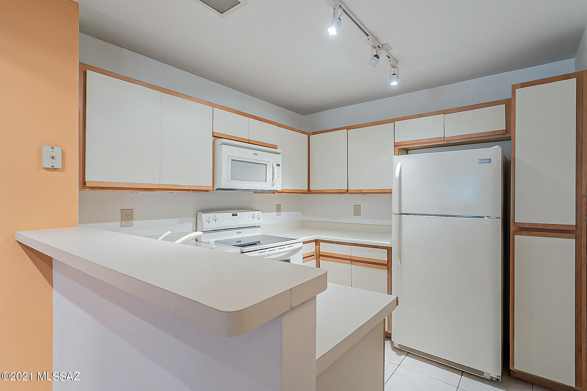 Coronado Place Condominiums II (Units 37-158) - Residential