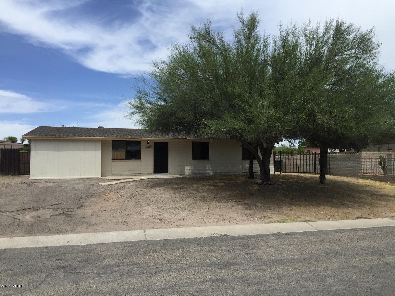 A TRUE GEM,NEW KITCHEN CABINETS AND TILE COUNTERTOPS, UPGRADED BATH AND SHOWER SURROUNDS, NEW VANITIES, TOILETS, LIGHT FIXTURES THROUGOUT,NEW CARPET, NEW CERAMIC TILE, HUGE LAUNDRY ROOM, COVERED PORCH IN BACKYARD,LARGE FAMILY ROOM, LARGE LOT, NEW ROOF, A/C. A MUST SEE TO APPRECIATE!MOVE IN READY!