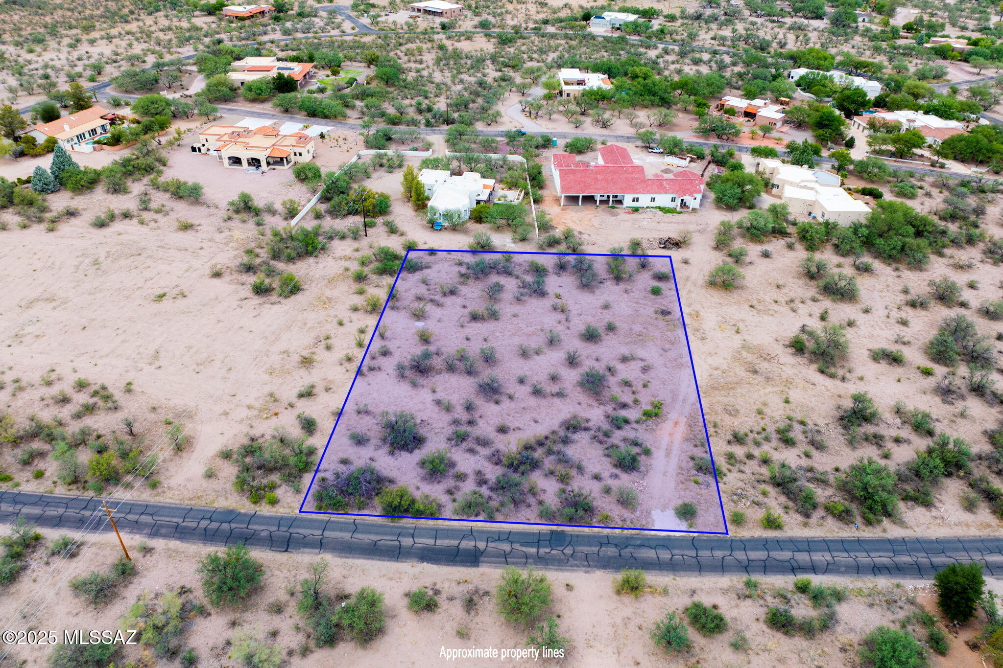 Beautiful acre lot in the Tubac Valley Country Club Estates with privacy yet close enough to enjoy all that Tubac has to offer! Located on a quiet street with great views fo the Santa Rita mountains.