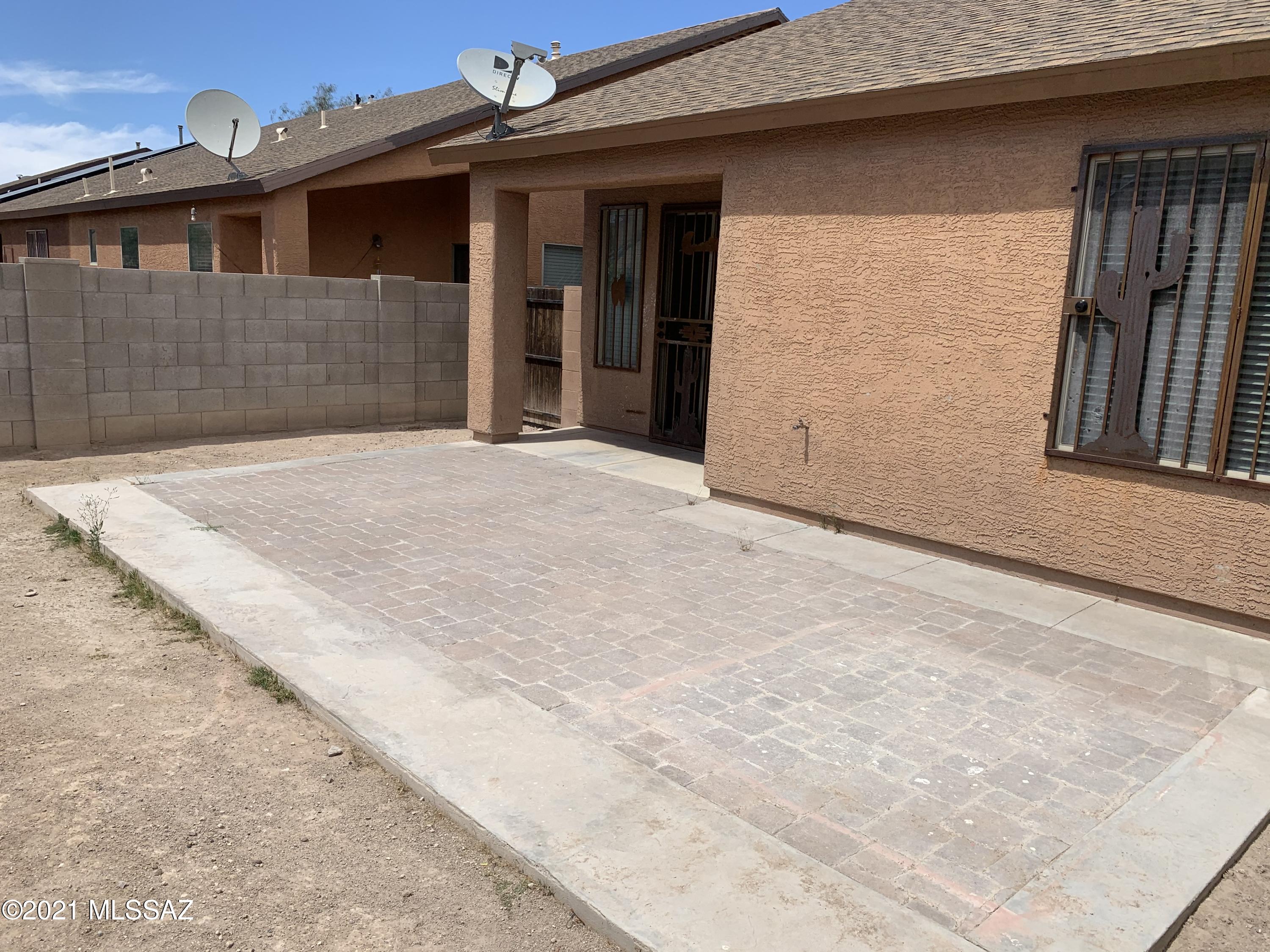 Tres Pueblos - Residential