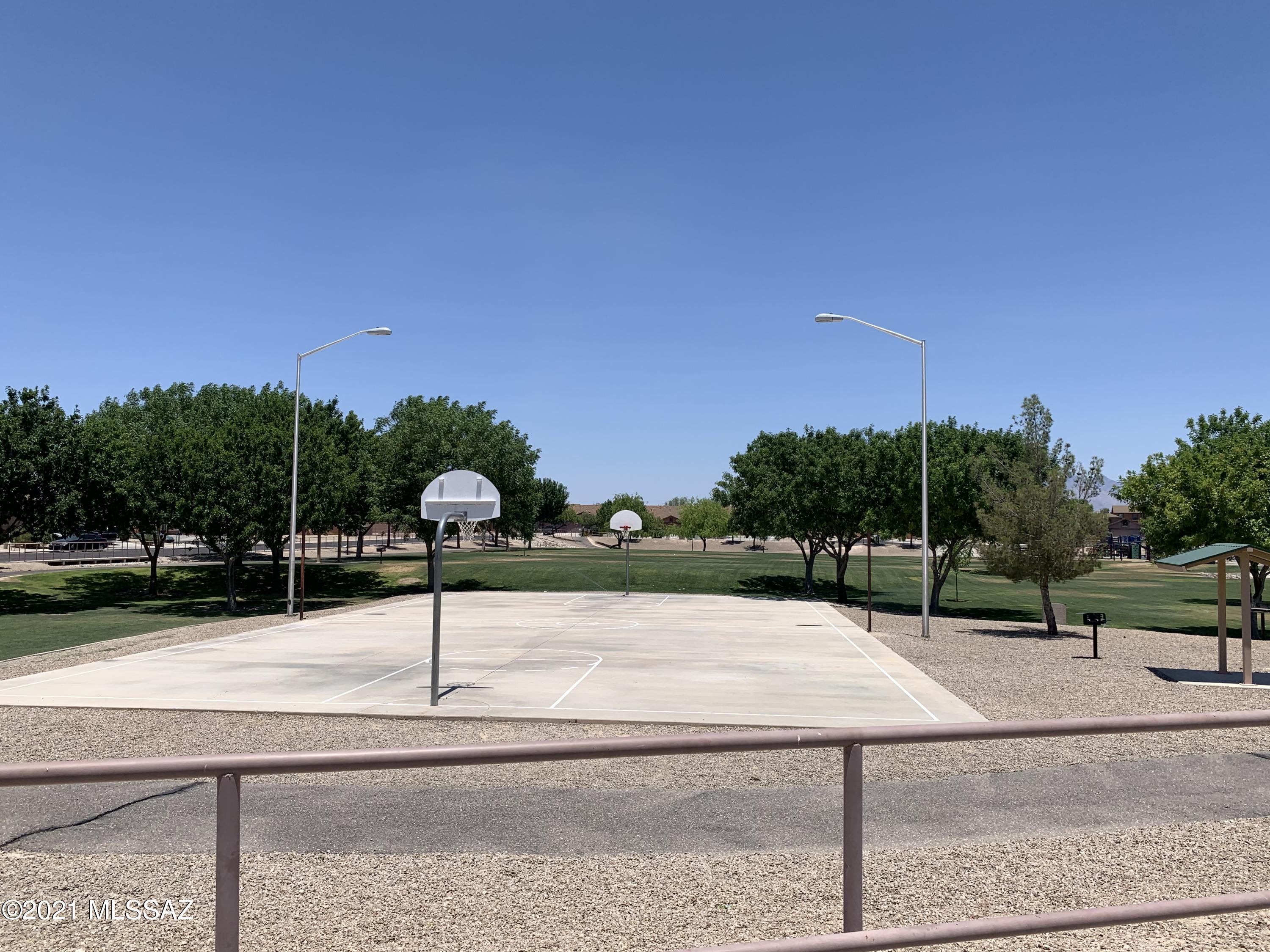 Tres Pueblos - Residential