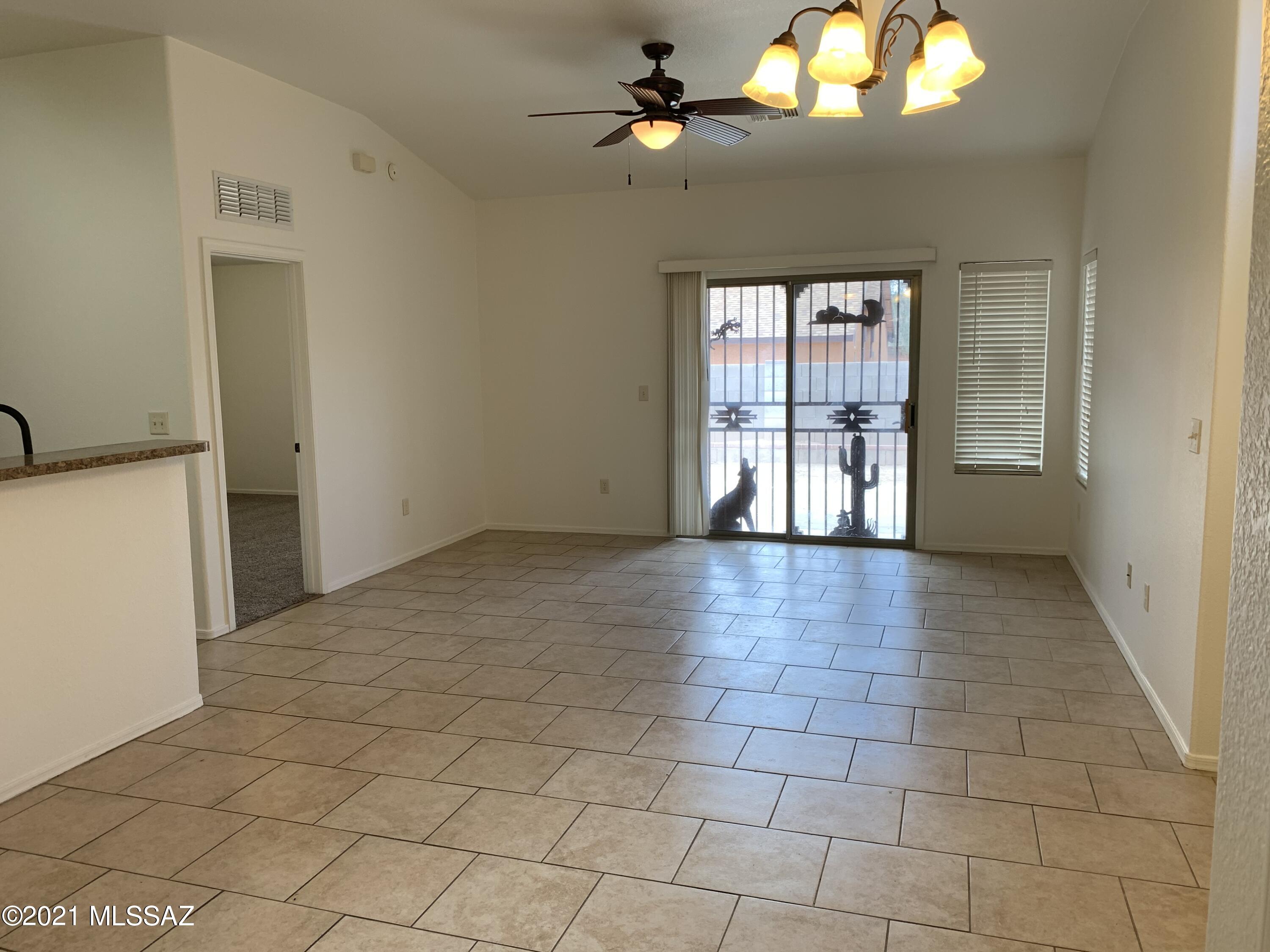 Tres Pueblos - Residential