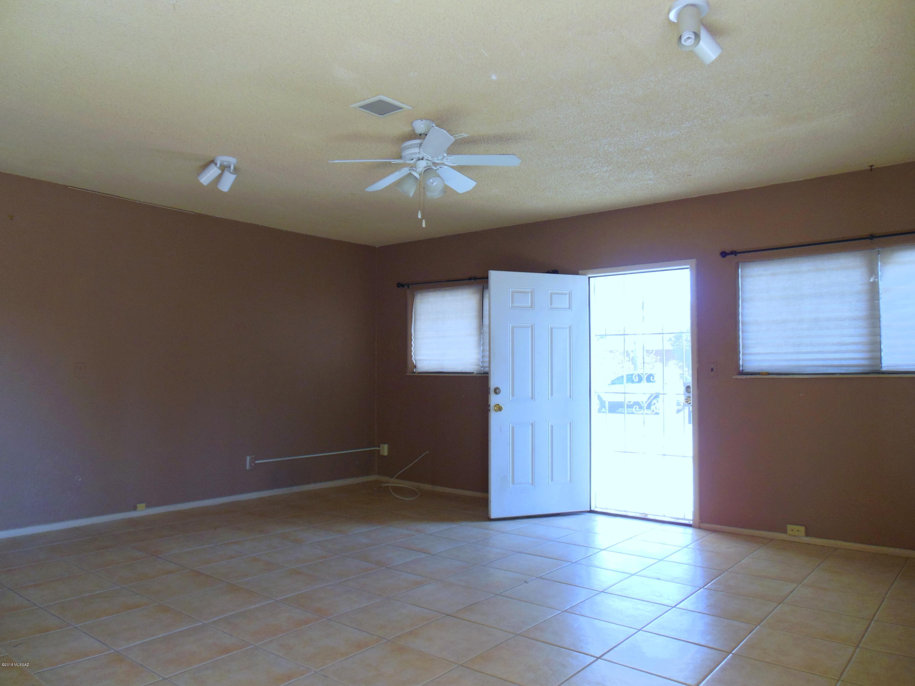 Thunderbird Heights - Residential