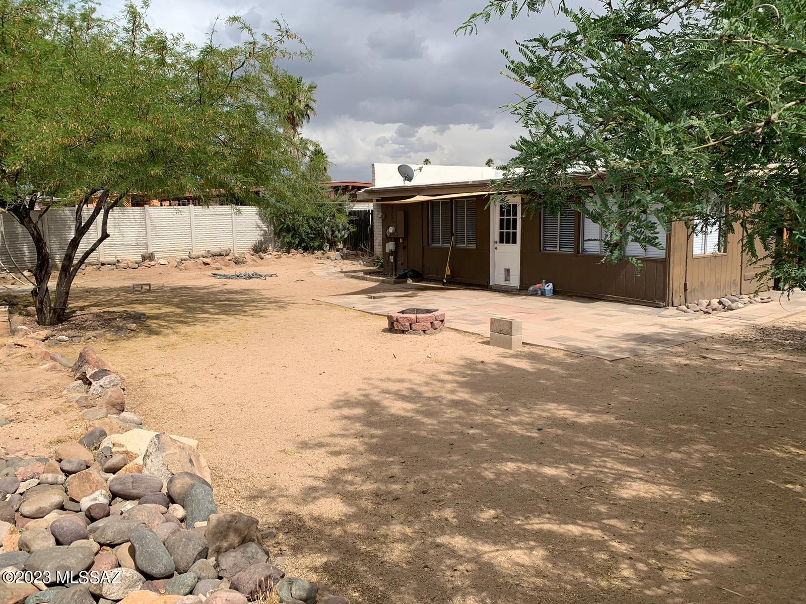 Casas Adobes Park (1-93) - Residential Lease