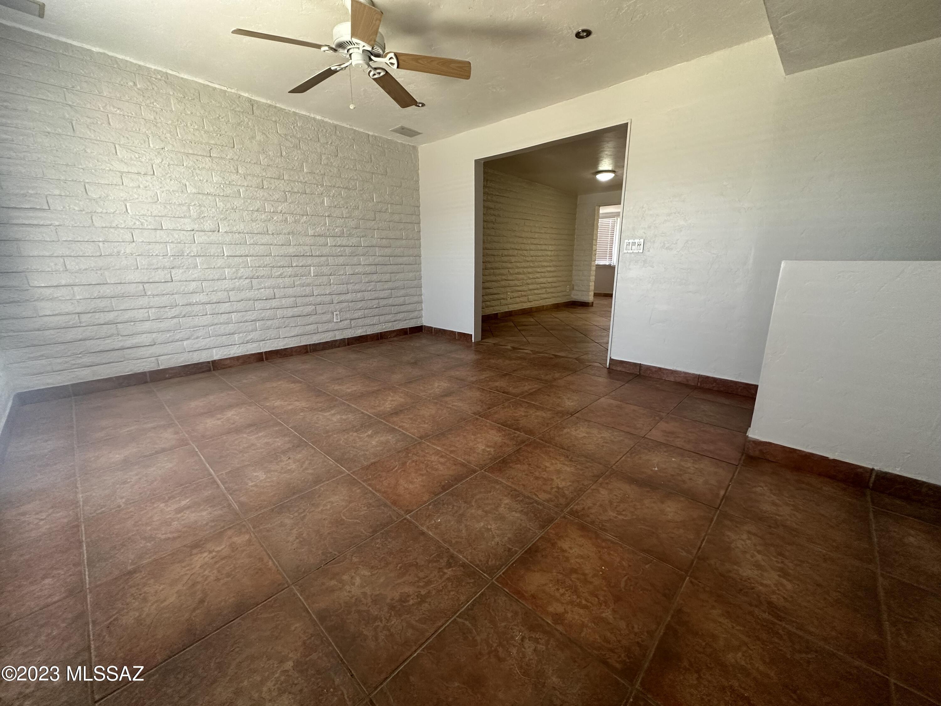 Casas Adobes Park (1-93) - Residential Lease