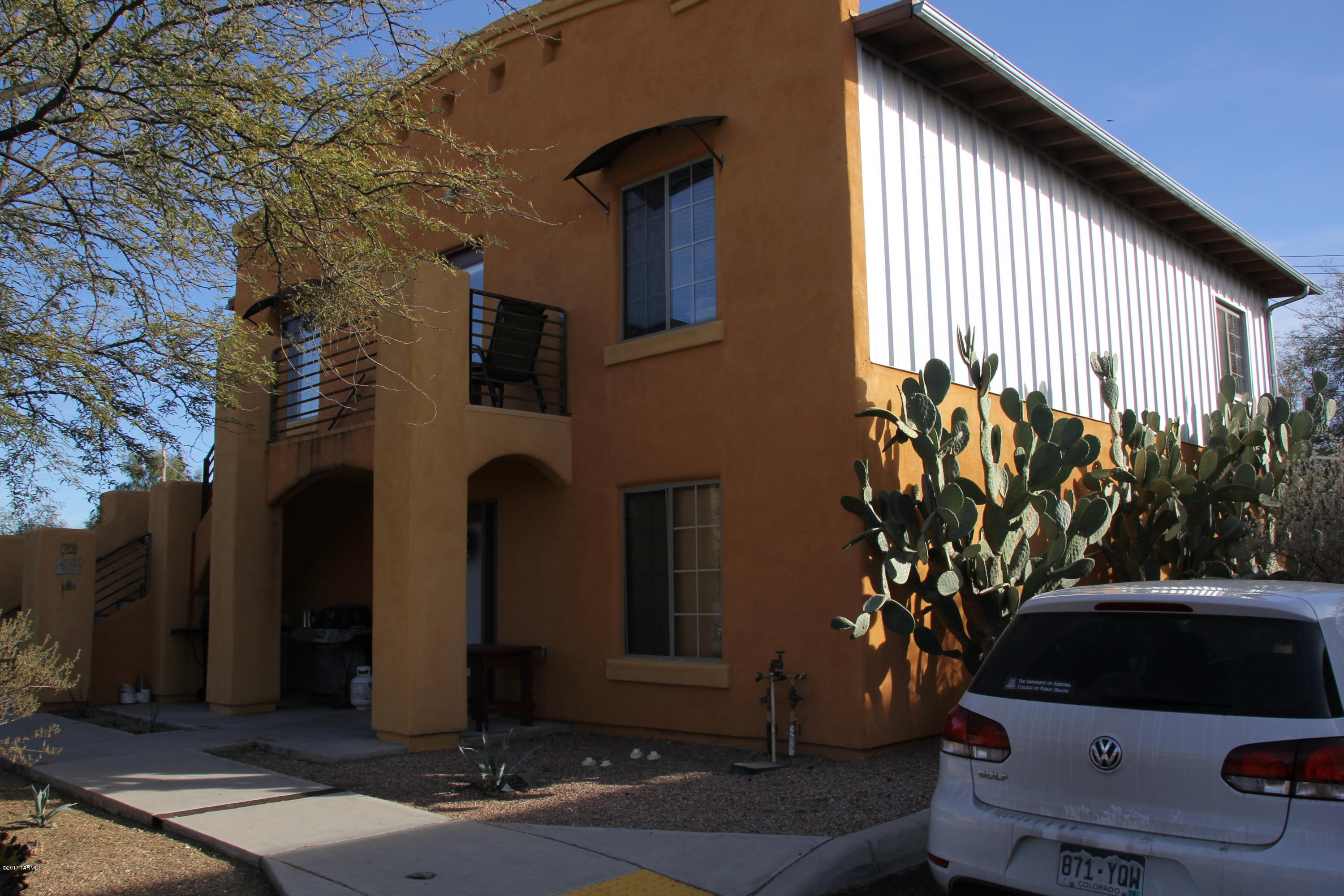 Bellas Catalinas Estates (1-93) - Residential Lease