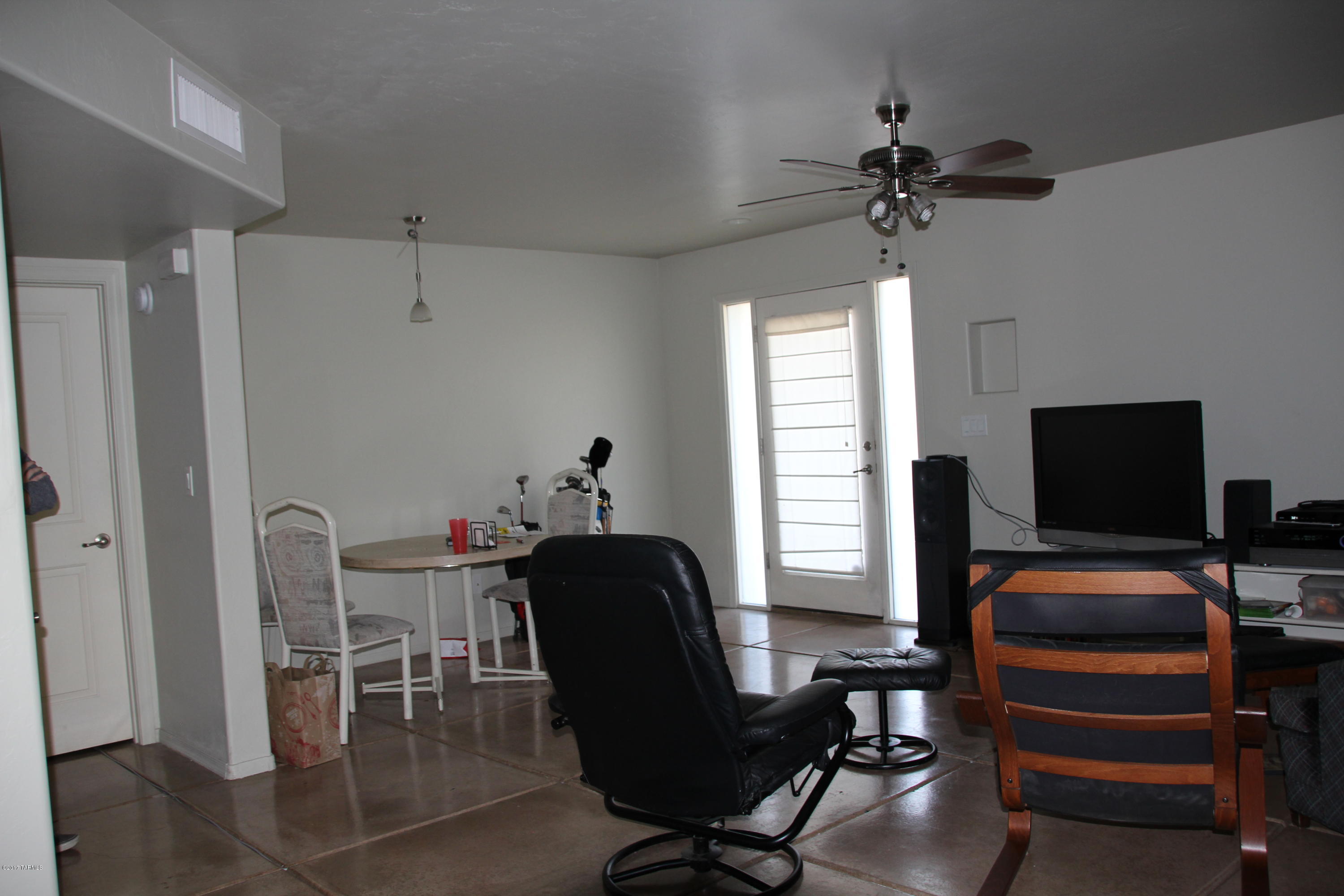 Bellas Catalinas Estates (1-93) - Residential Lease