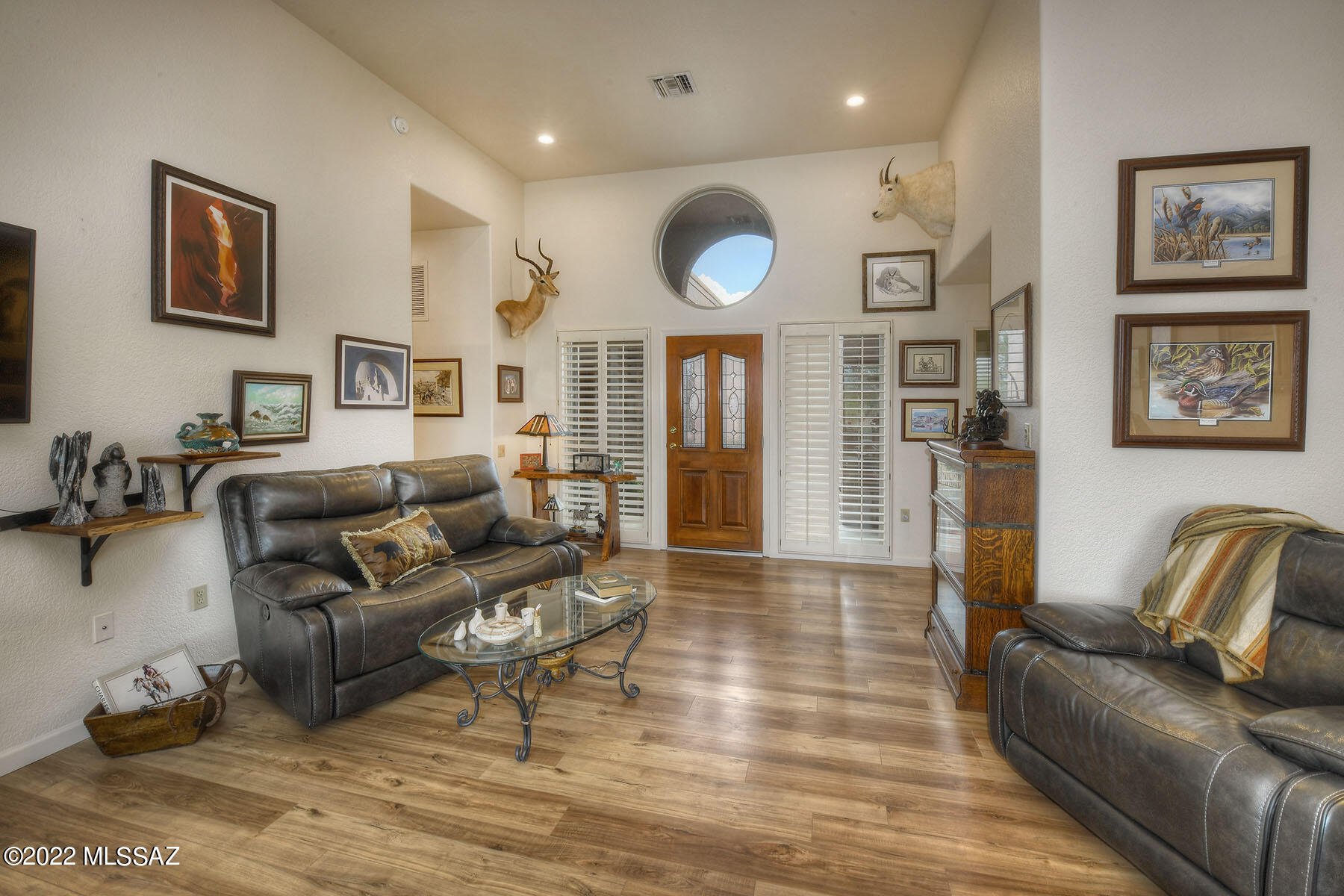 San Ignacio Heights (93-135) - Residential