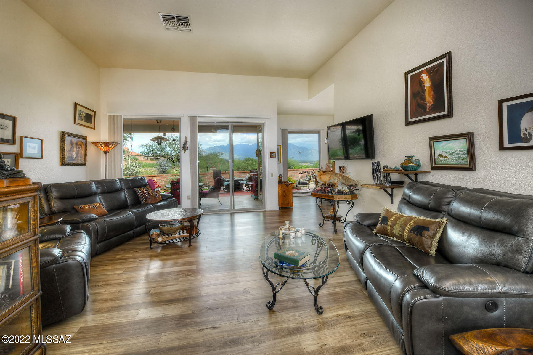 San Ignacio Heights (93-135) - Residential