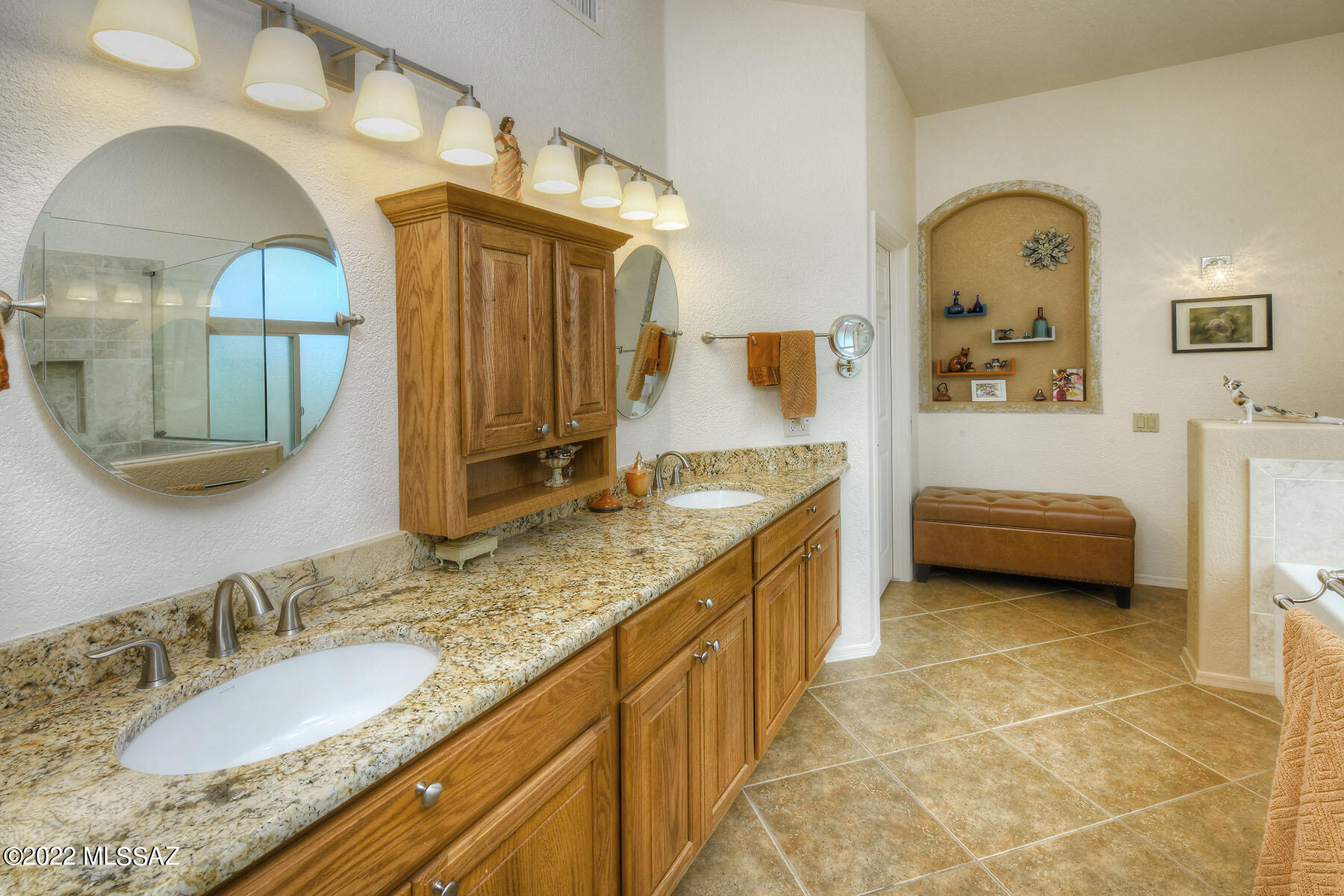 San Ignacio Heights (93-135) - Residential