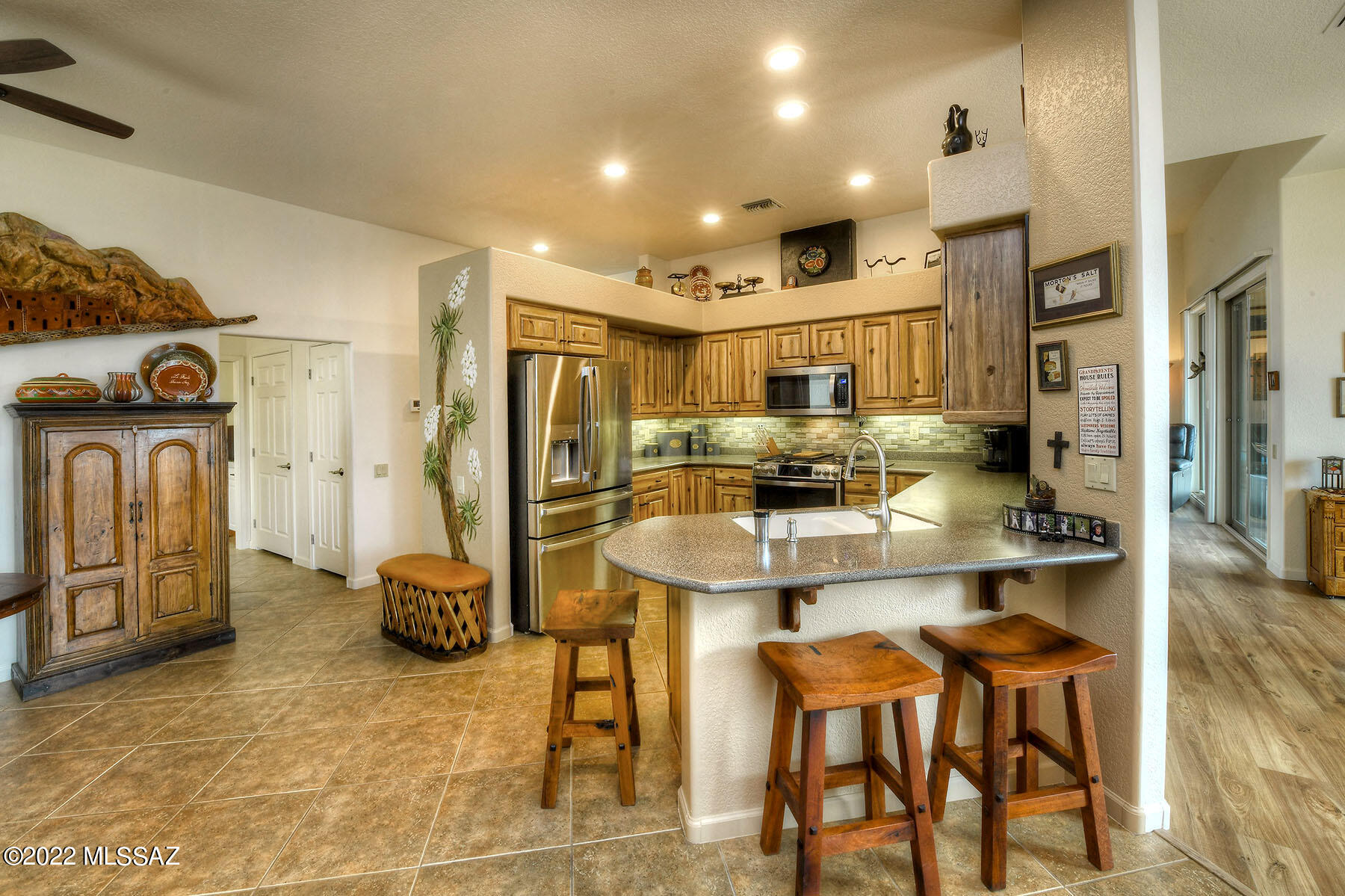 San Ignacio Heights (93-135) - Residential