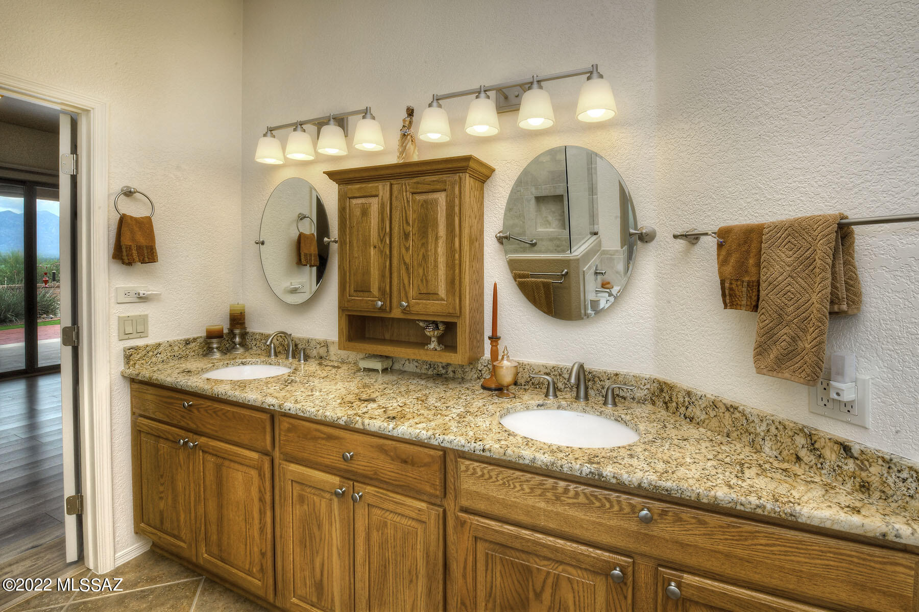 San Ignacio Heights (93-135) - Residential