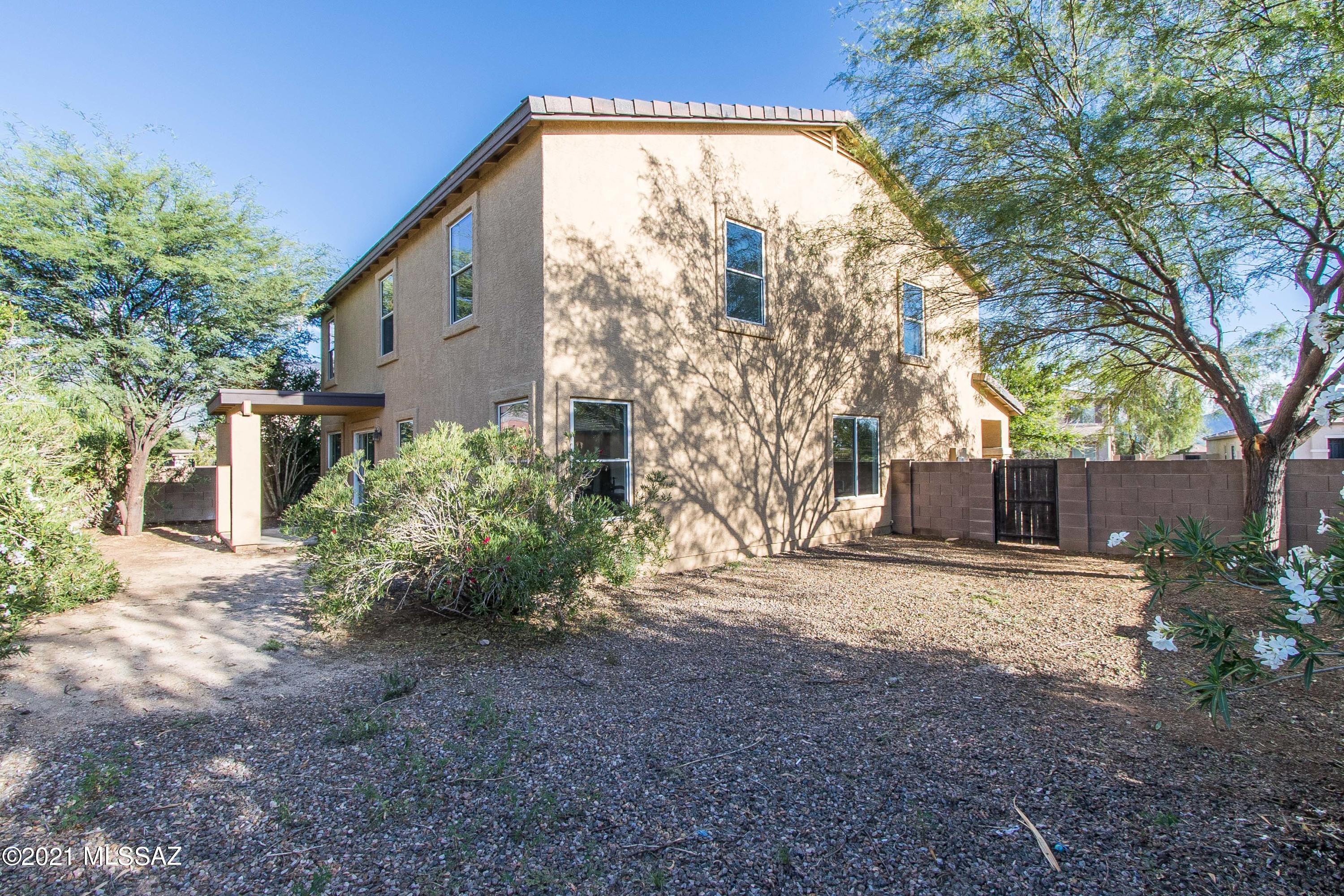 Black Horse (1-411) - Residential