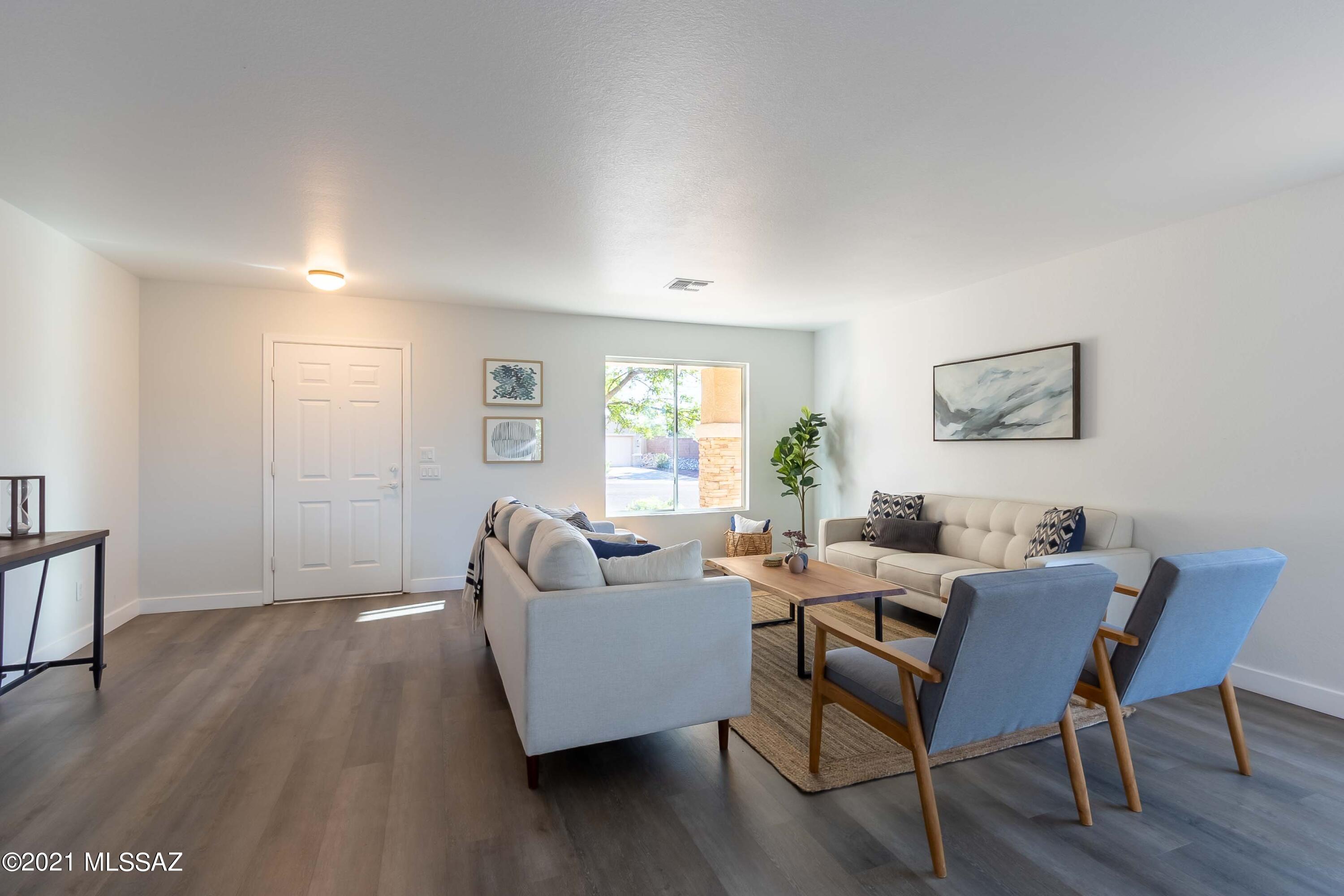 Black Horse (1-411) - Residential