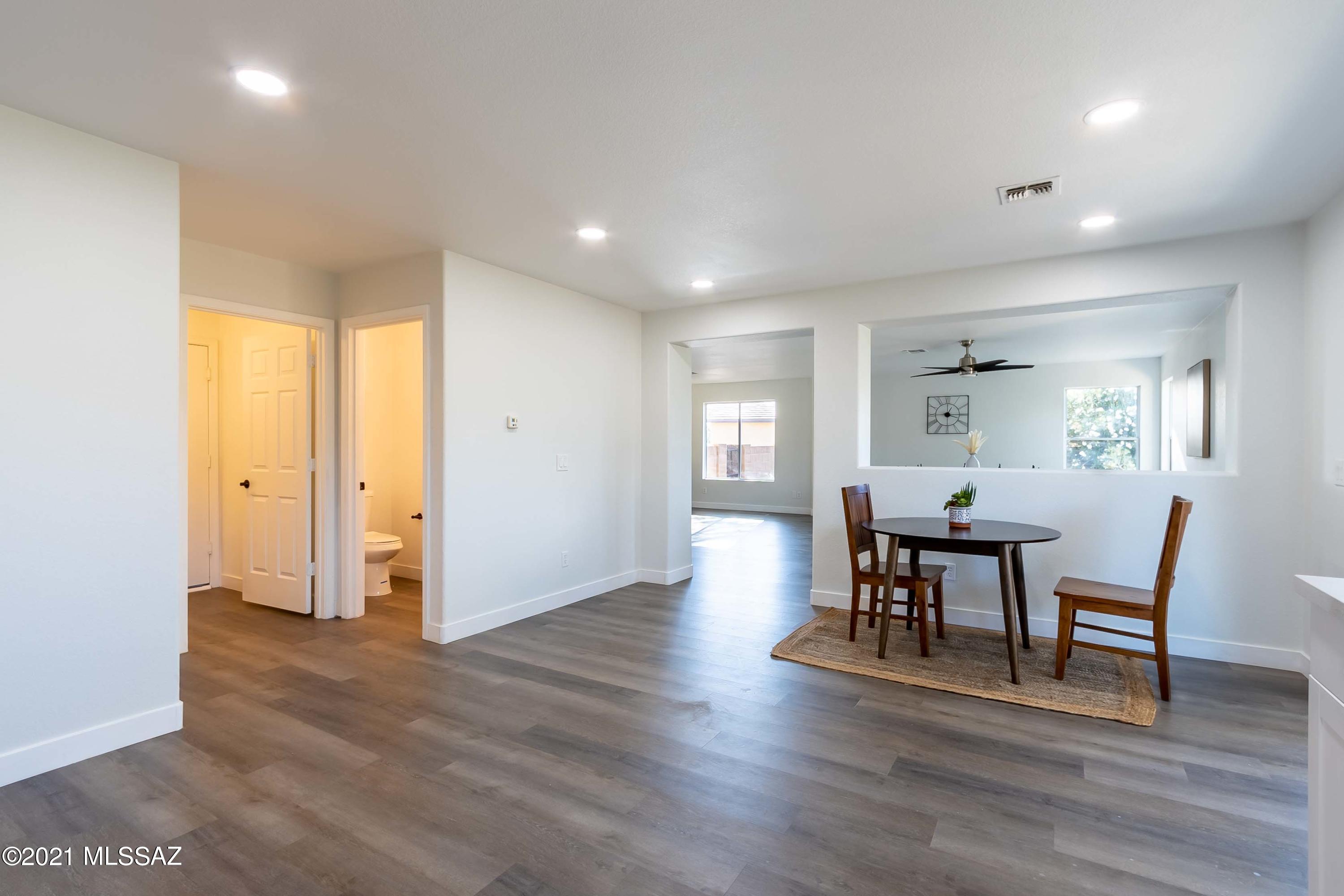 Black Horse (1-411) - Residential