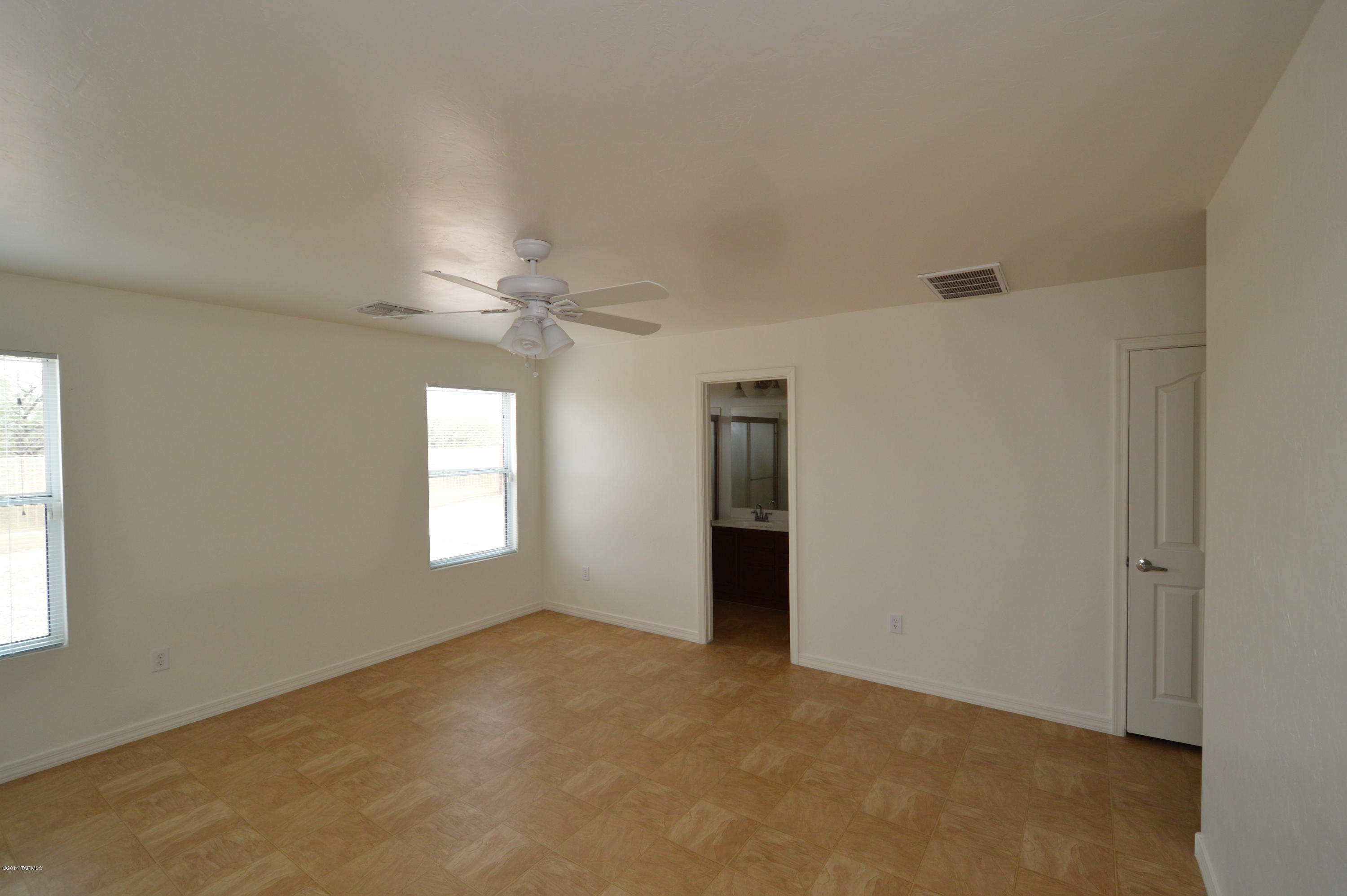 Presidio Del Cielo (1-425) - Residential Lease