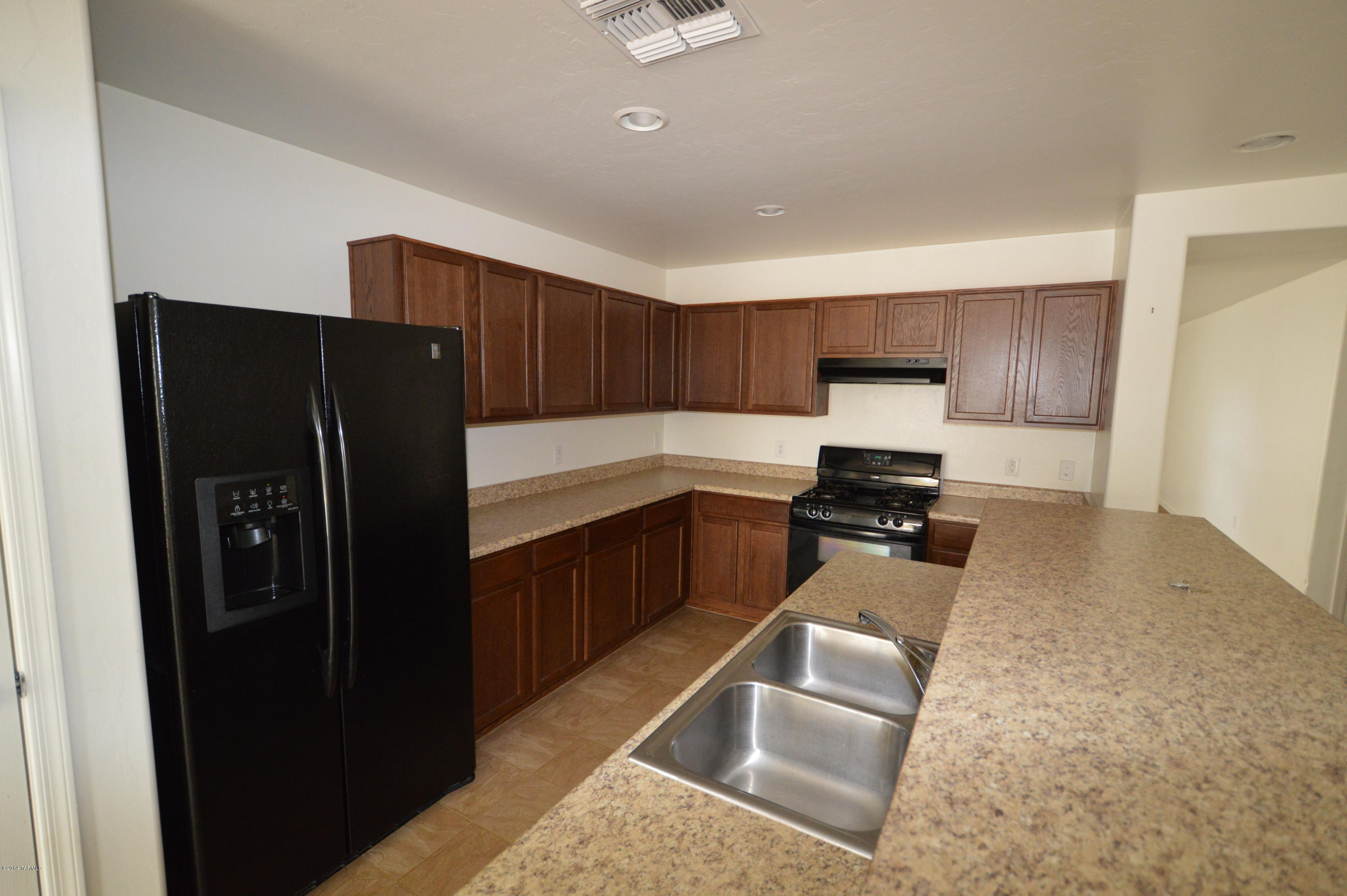 Presidio Del Cielo (1-425) - Residential Lease