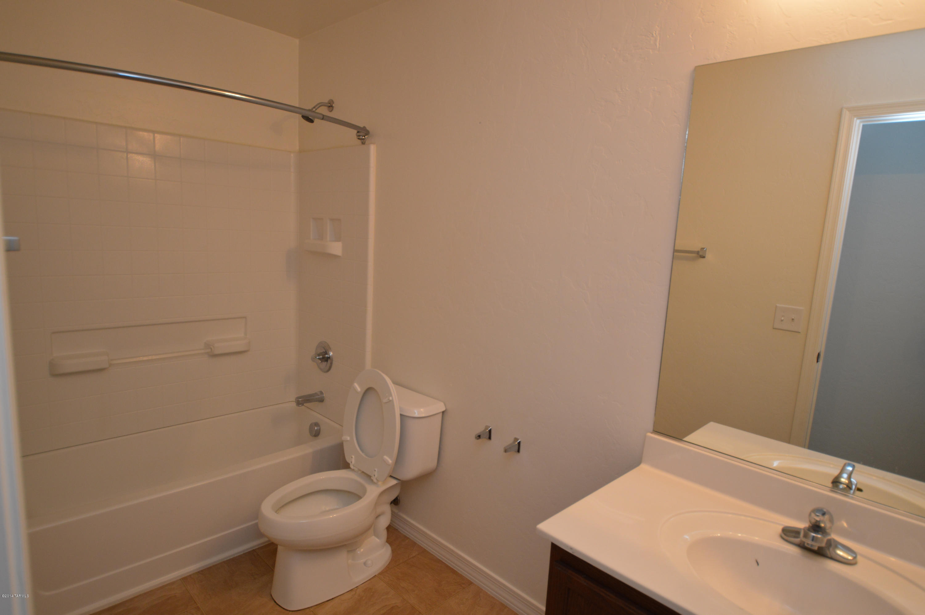 Presidio Del Cielo (1-425) - Residential Lease