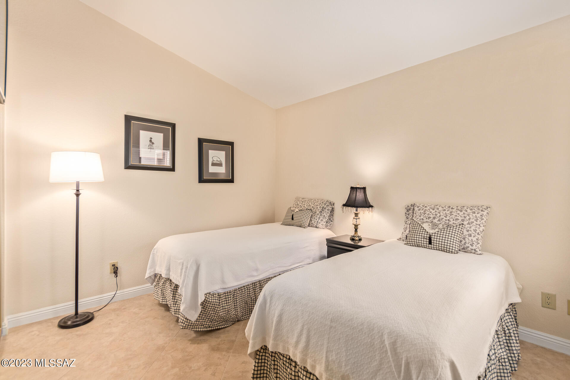 Tucson National Townhomes West II-A(1-41) - Residential
