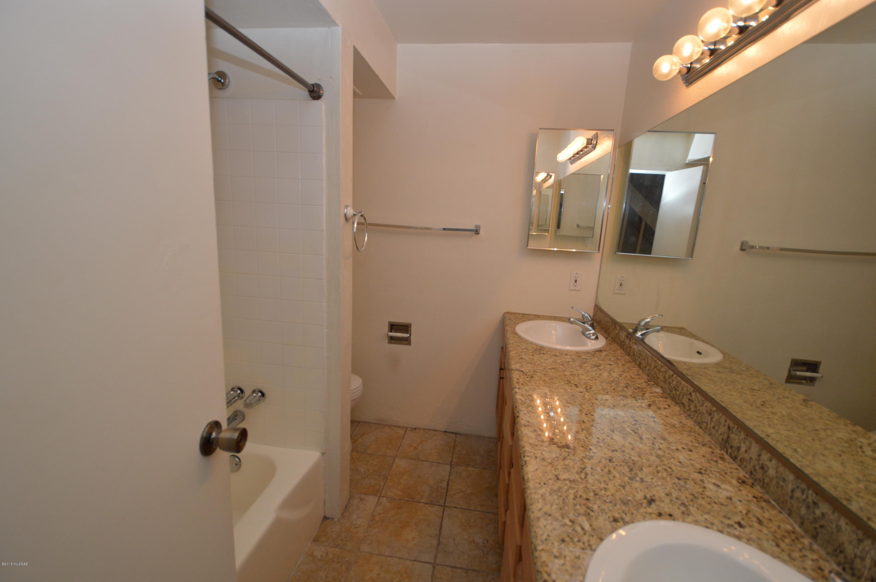 Unsubdivided - Residential Lease