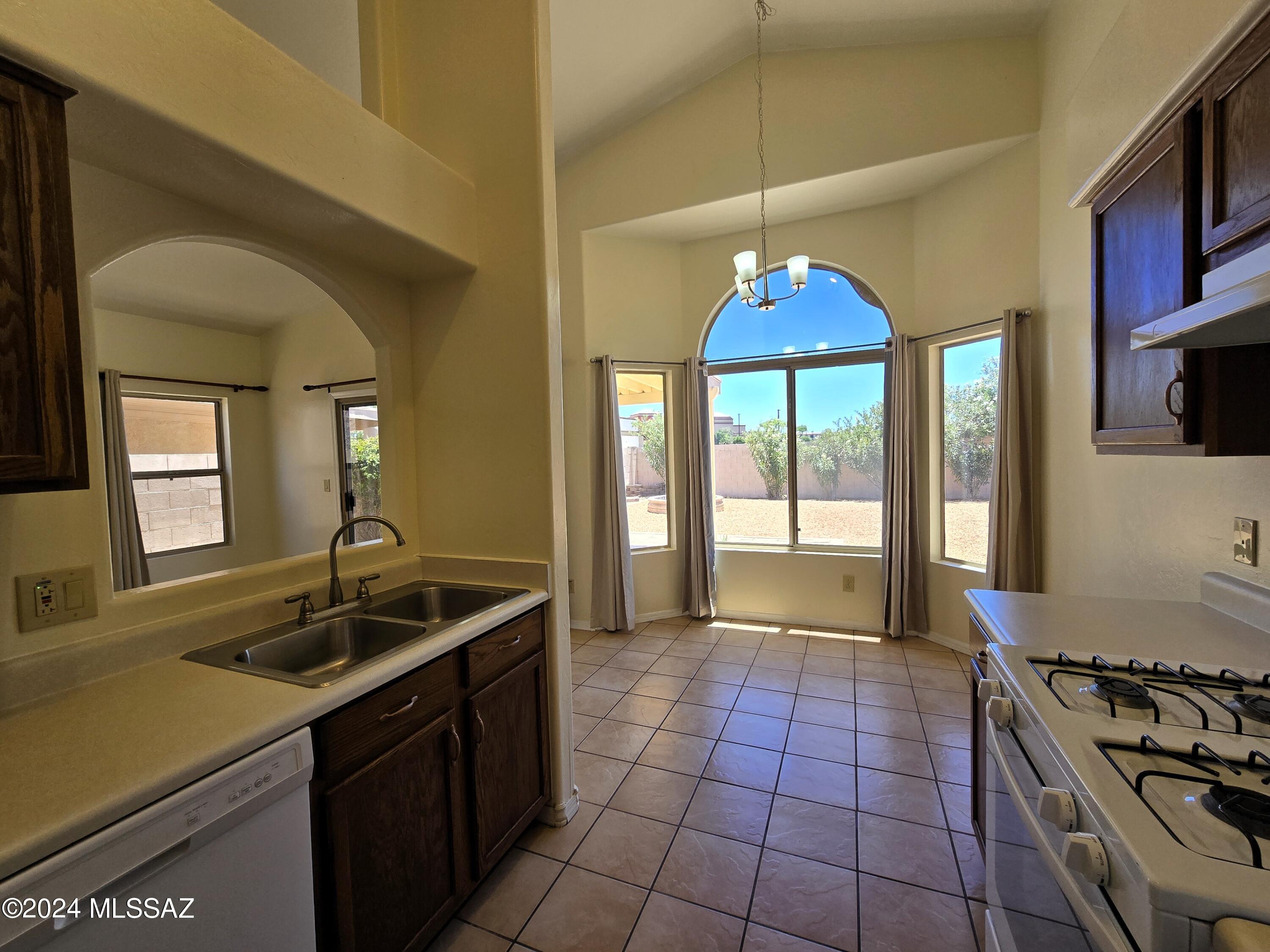 Continental Ranch (1-148) - Residential Lease