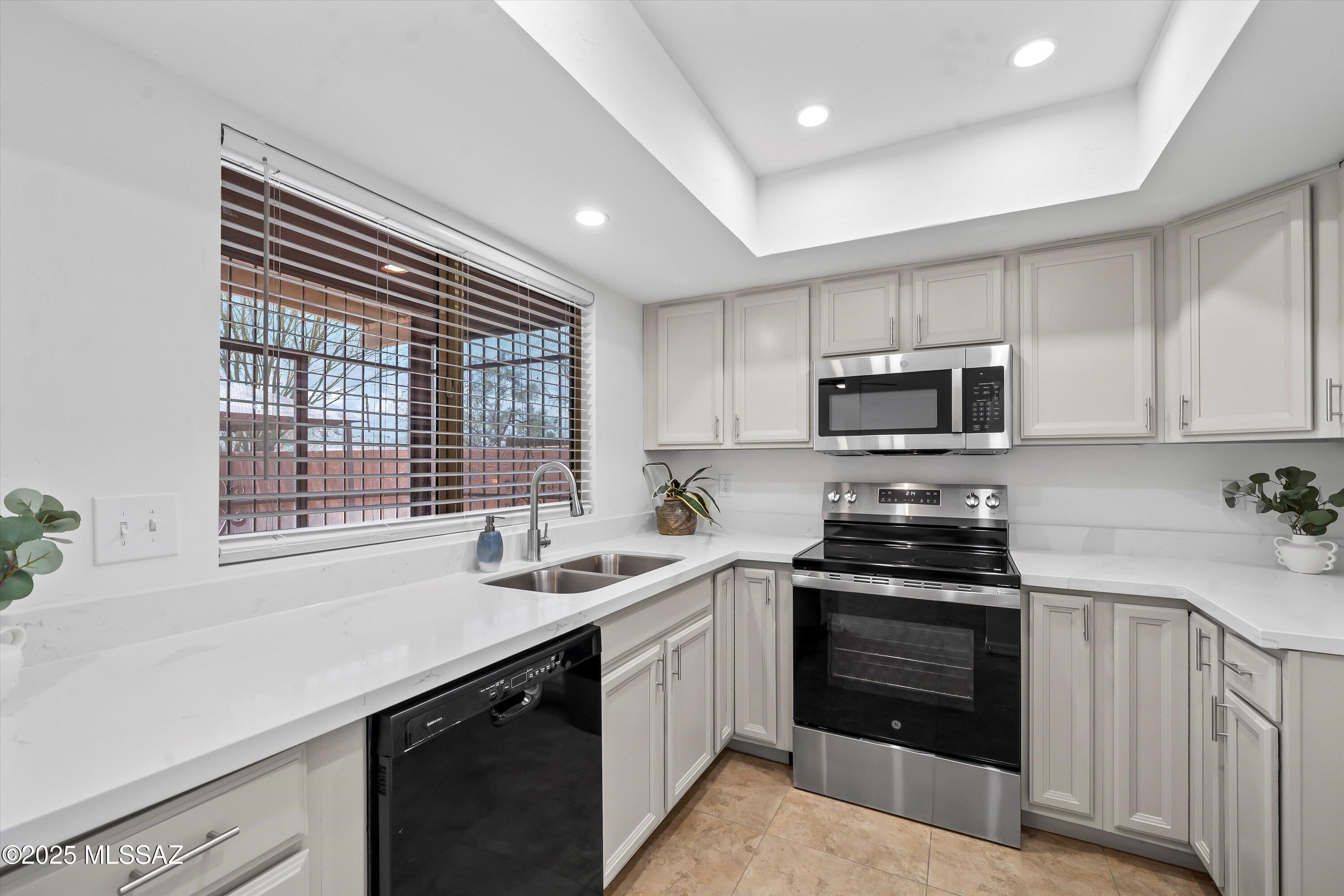 Cloverleaf Townhouses (1-63) - Residential