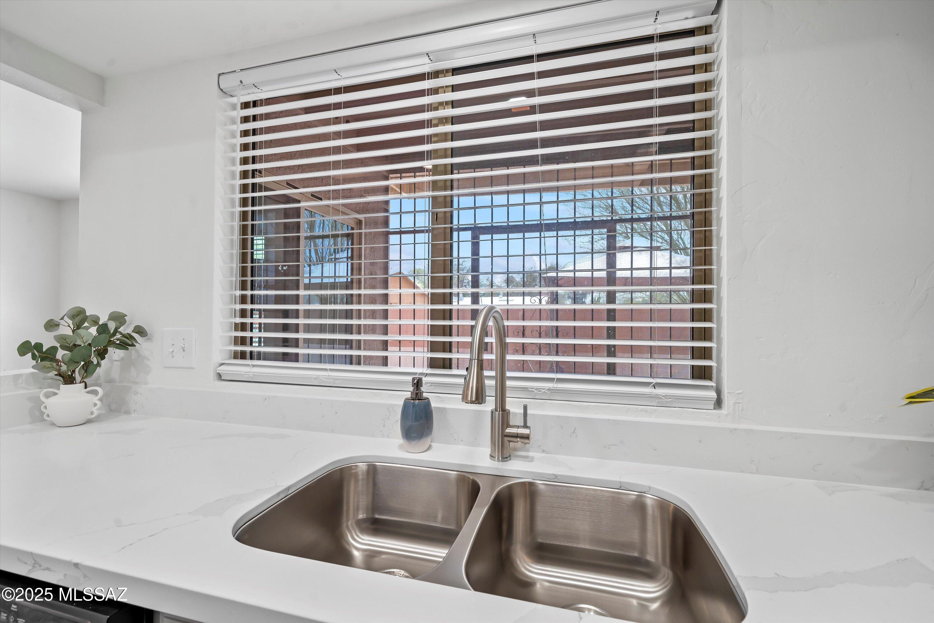 Cloverleaf Townhouses (1-63) - Residential