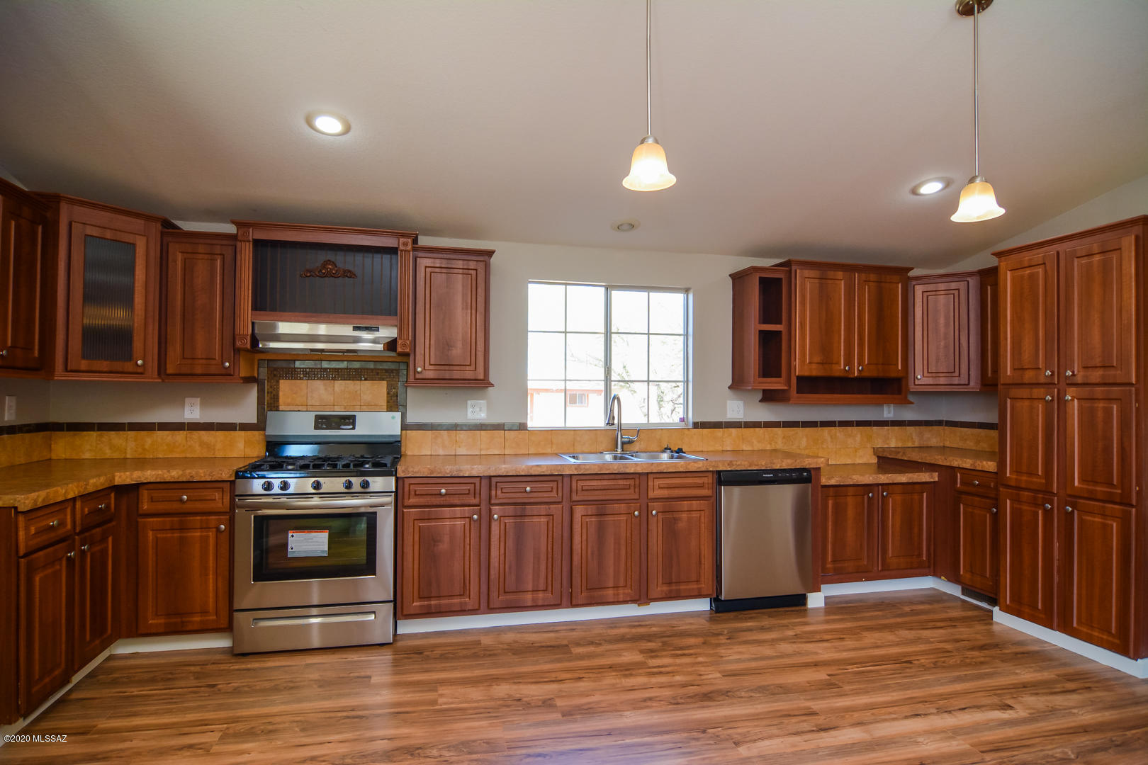 Paradise Estates (1-22) - Residential