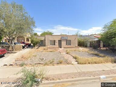 Great Investment Opportunity-Fix up, ''AS IS'' Property; Main Home is 1038 sqft 3 bd 2 bth, Guest house is 487 sqft 1 bd 1 bth. Home had a small fire, and is ready for some TLC, to bring it up to date. This area also has commercial potential.