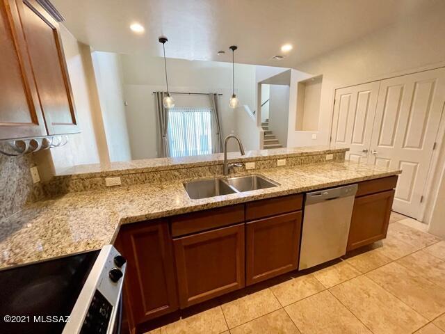 Unsubdivided - Residential Lease