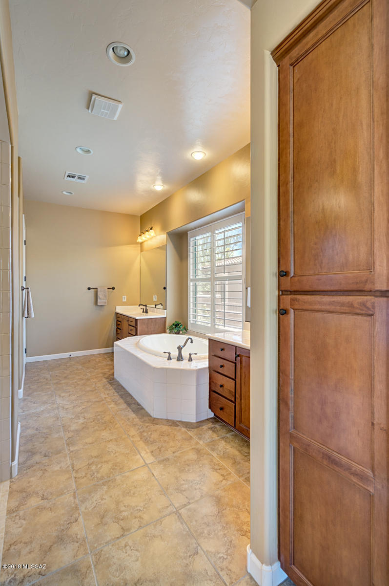 Saddlebrooke - Residential