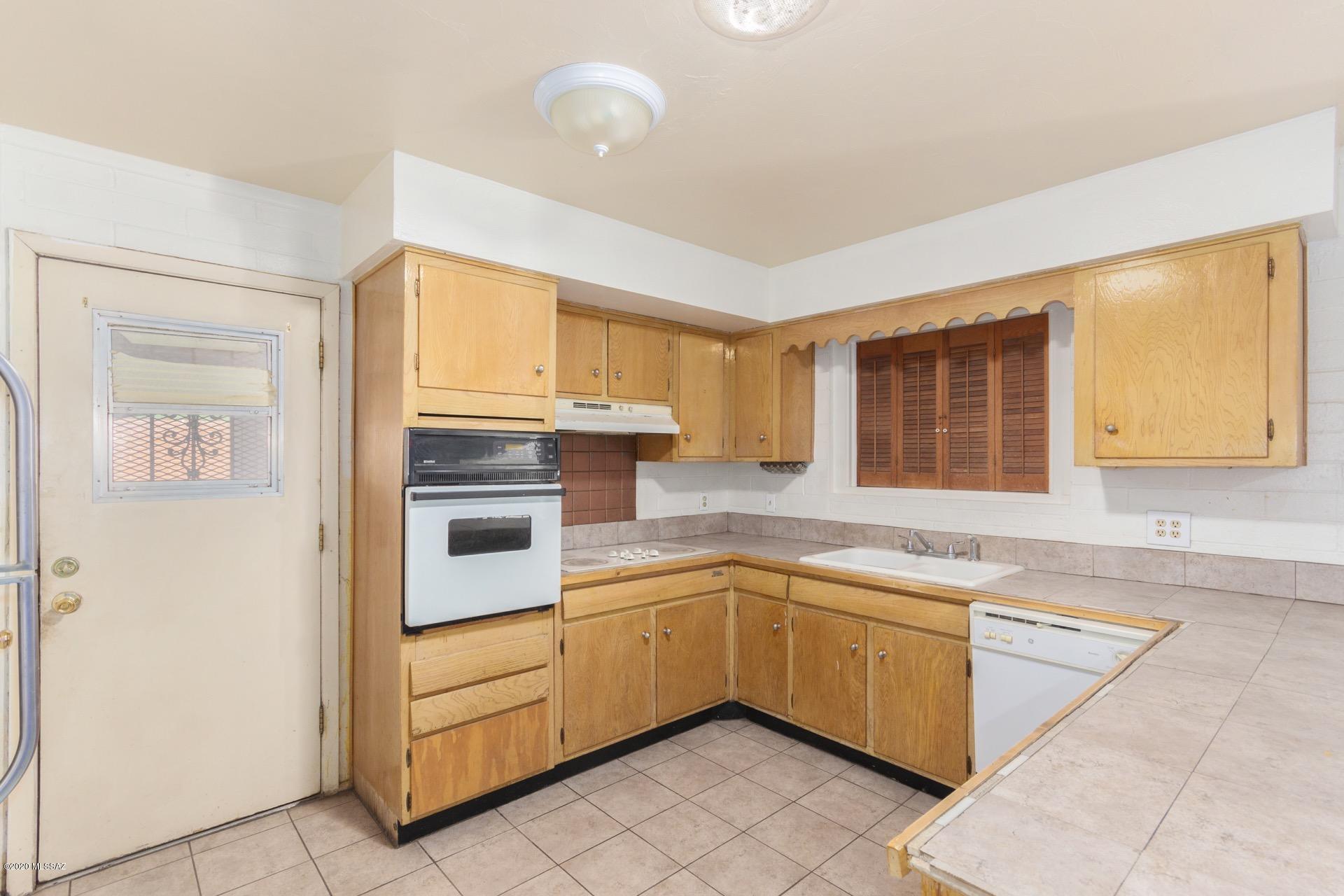 Warwick Village (1-228) - Residential