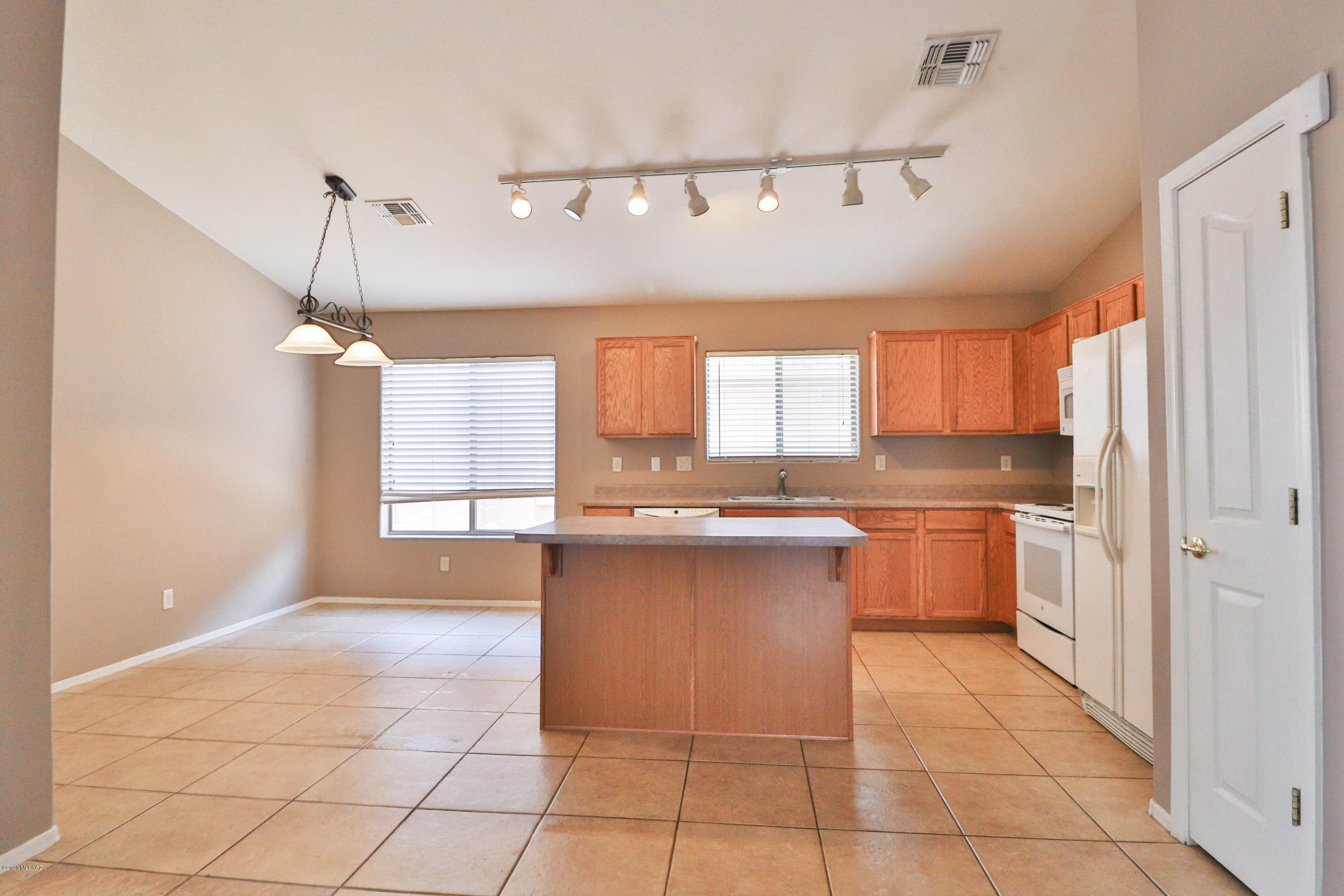 Rancho Del Lago (608-1030) - Residential