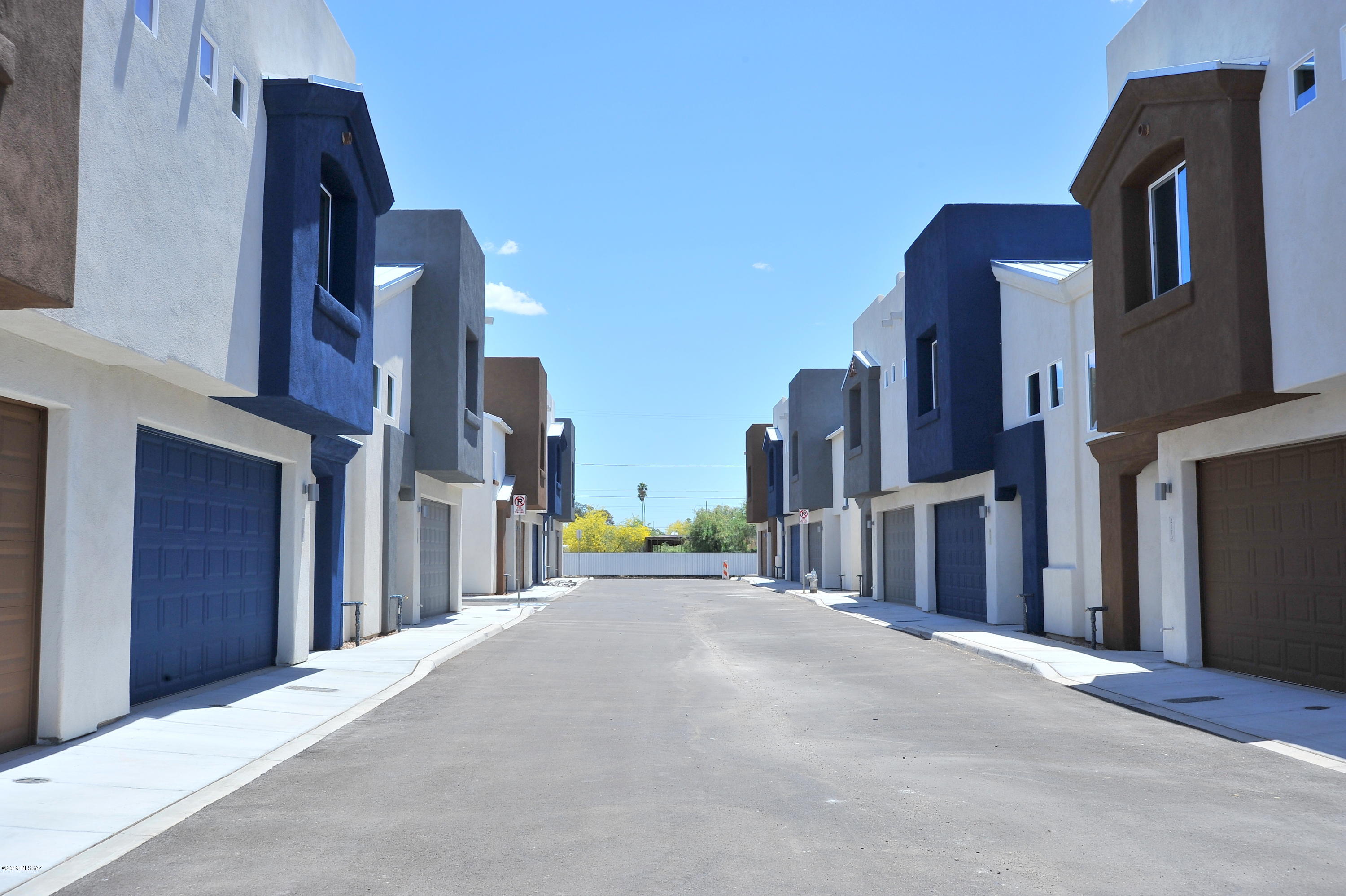 Catalina Poultry Acres NO 2 - Residential Lease