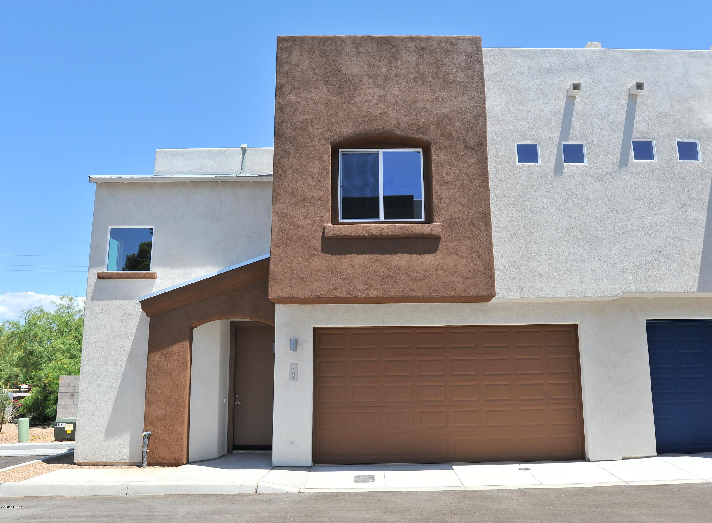 Catalina Poultry Acres NO 2 - Residential Lease