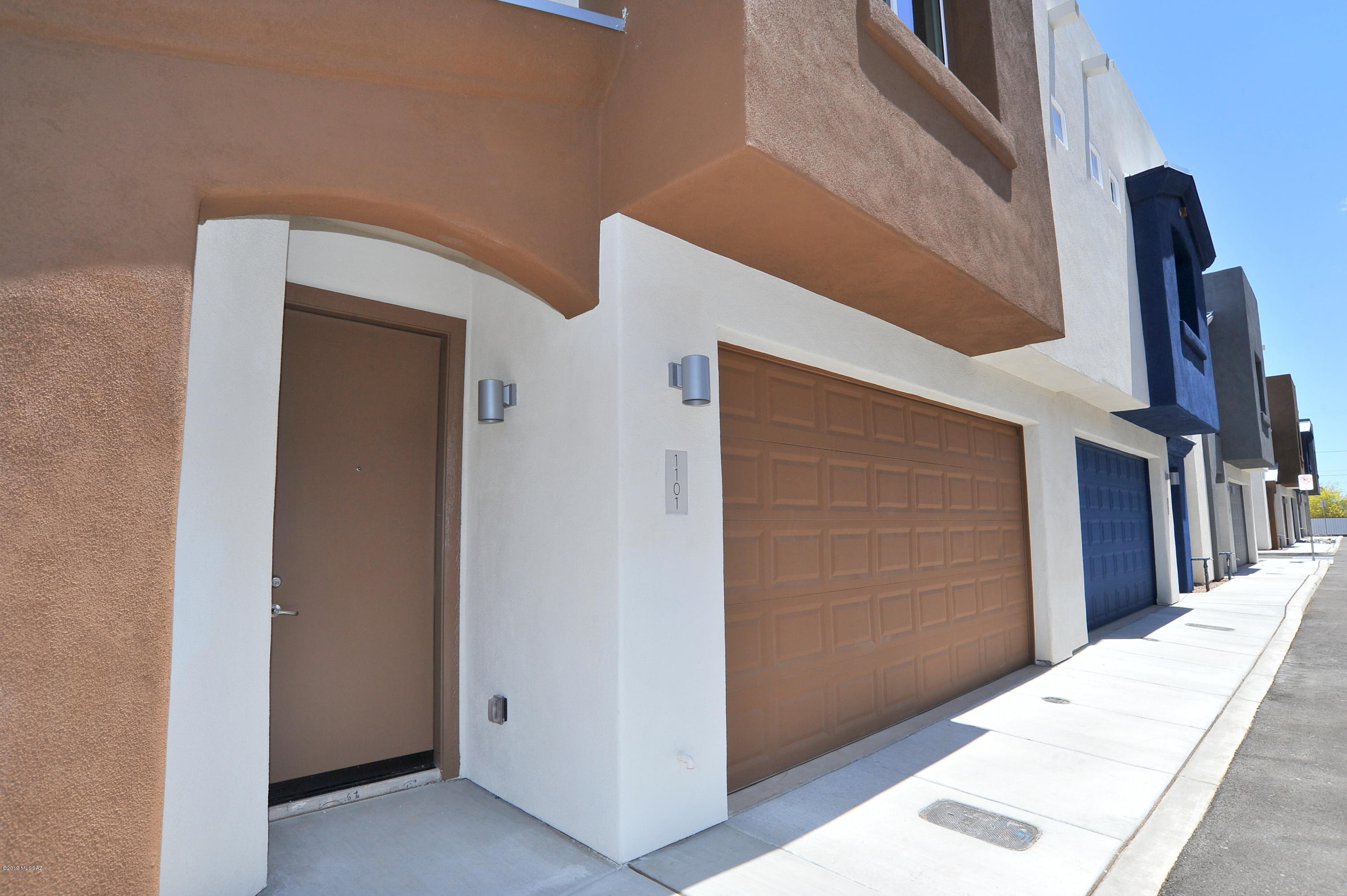 Catalina Poultry Acres NO 2 - Residential Lease