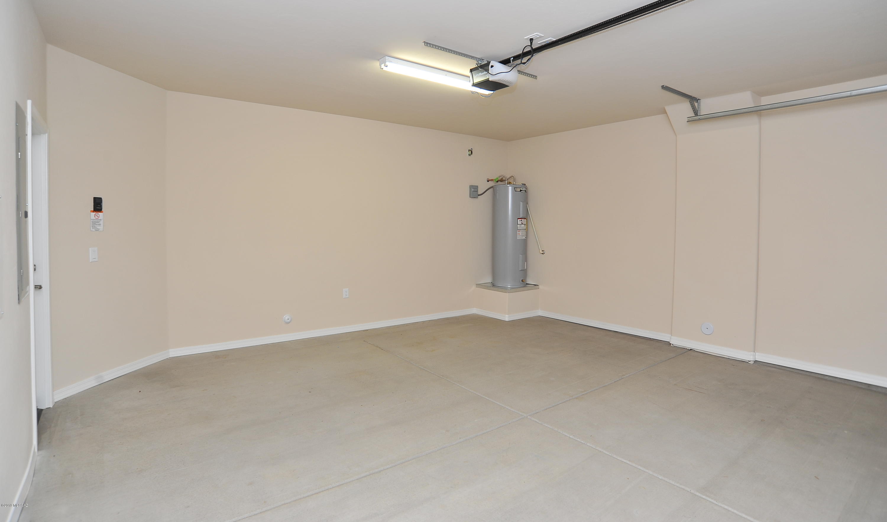 Catalina Poultry Acres NO 2 - Residential Lease