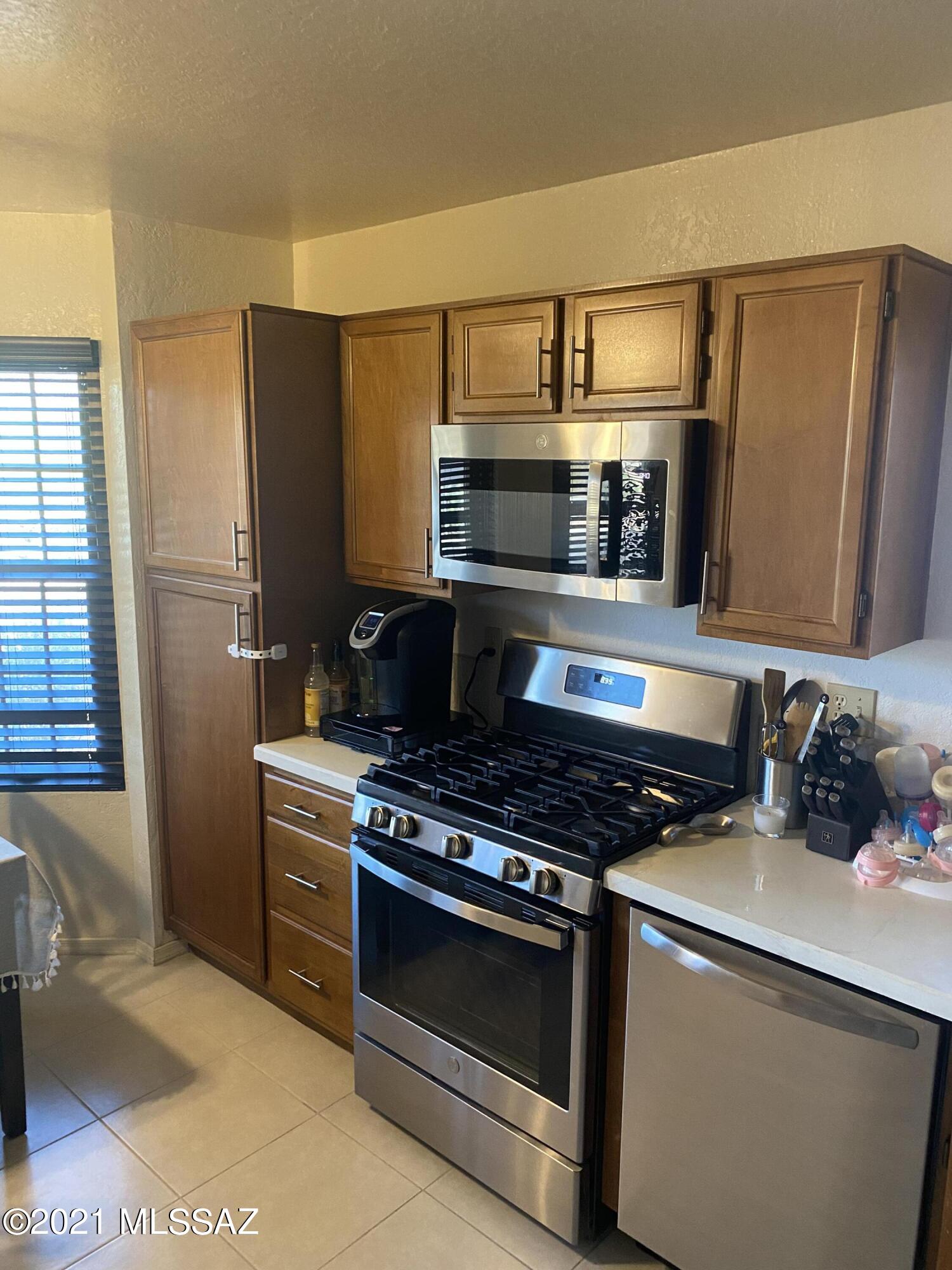 Country Highlands (1-180) - Residential