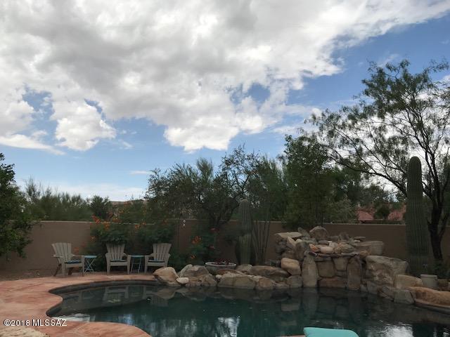 Casas Adobes Country Club Est. - Residential